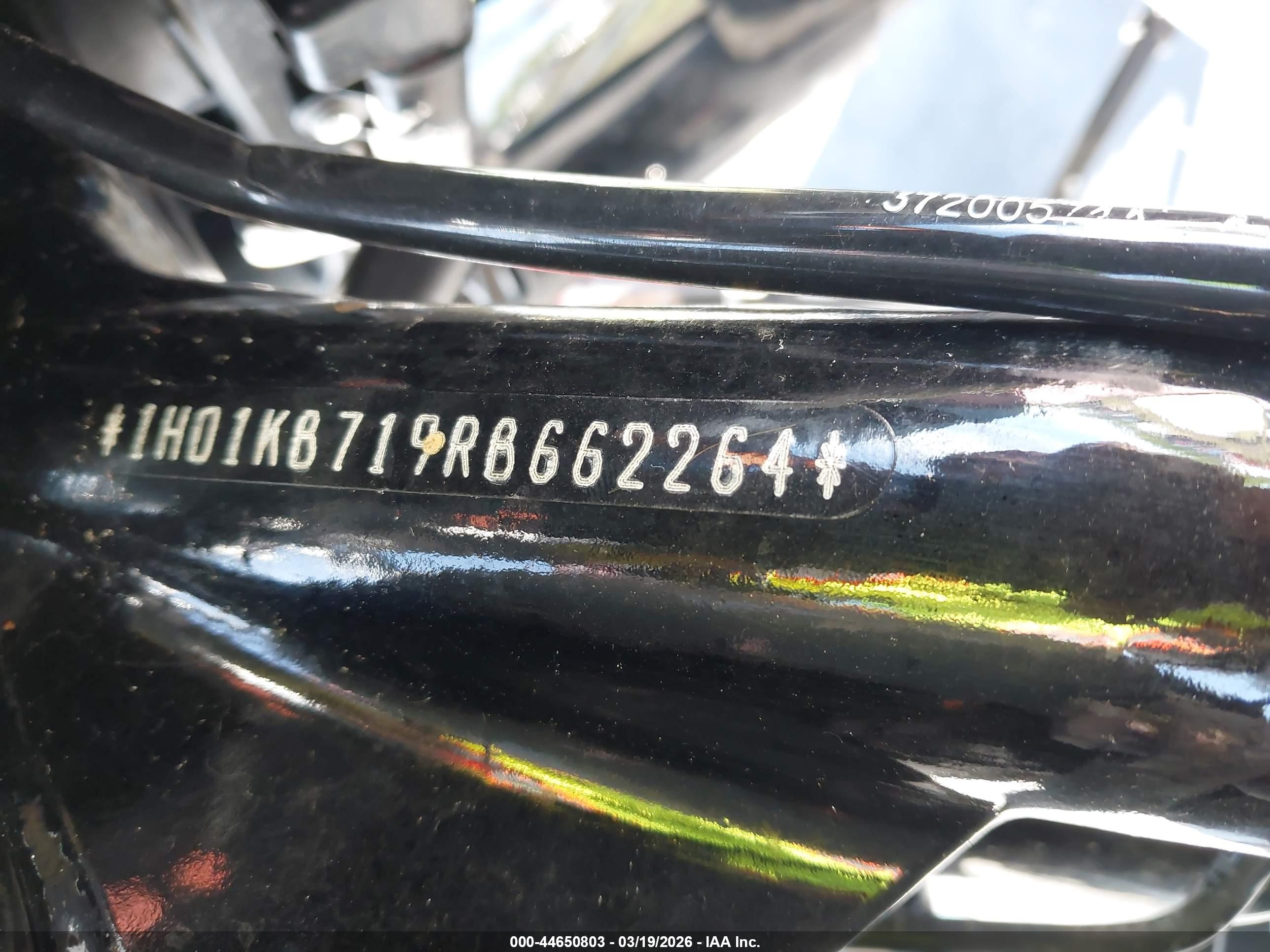 HARLEY-DAVIDSON FLHX image 10