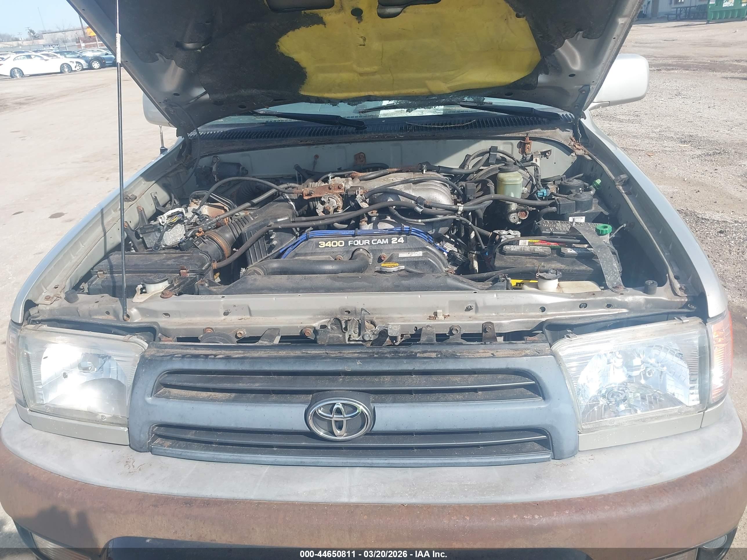 TOYOTA 4RUNNER image 10