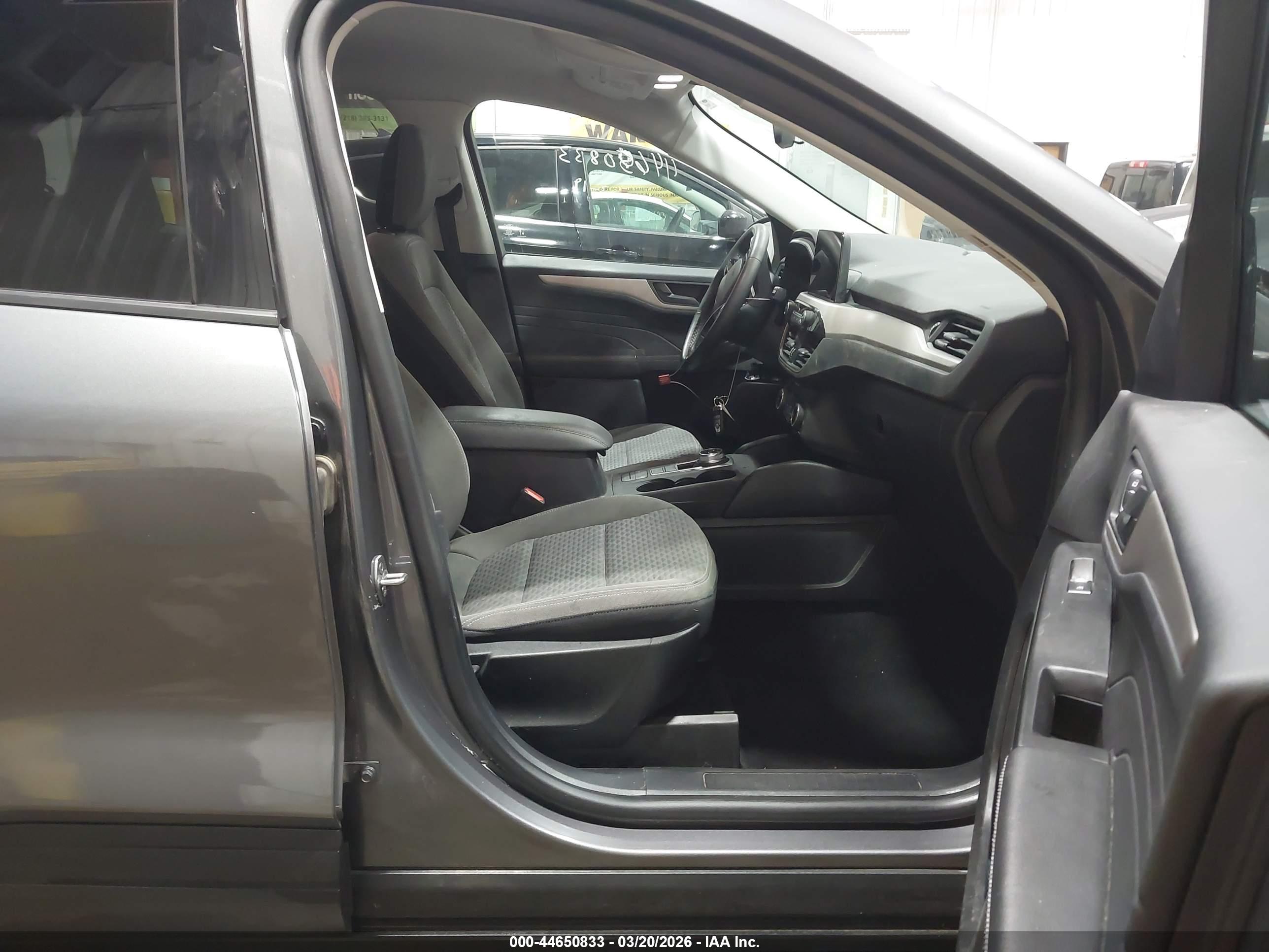 FORD ESCAPE image 5