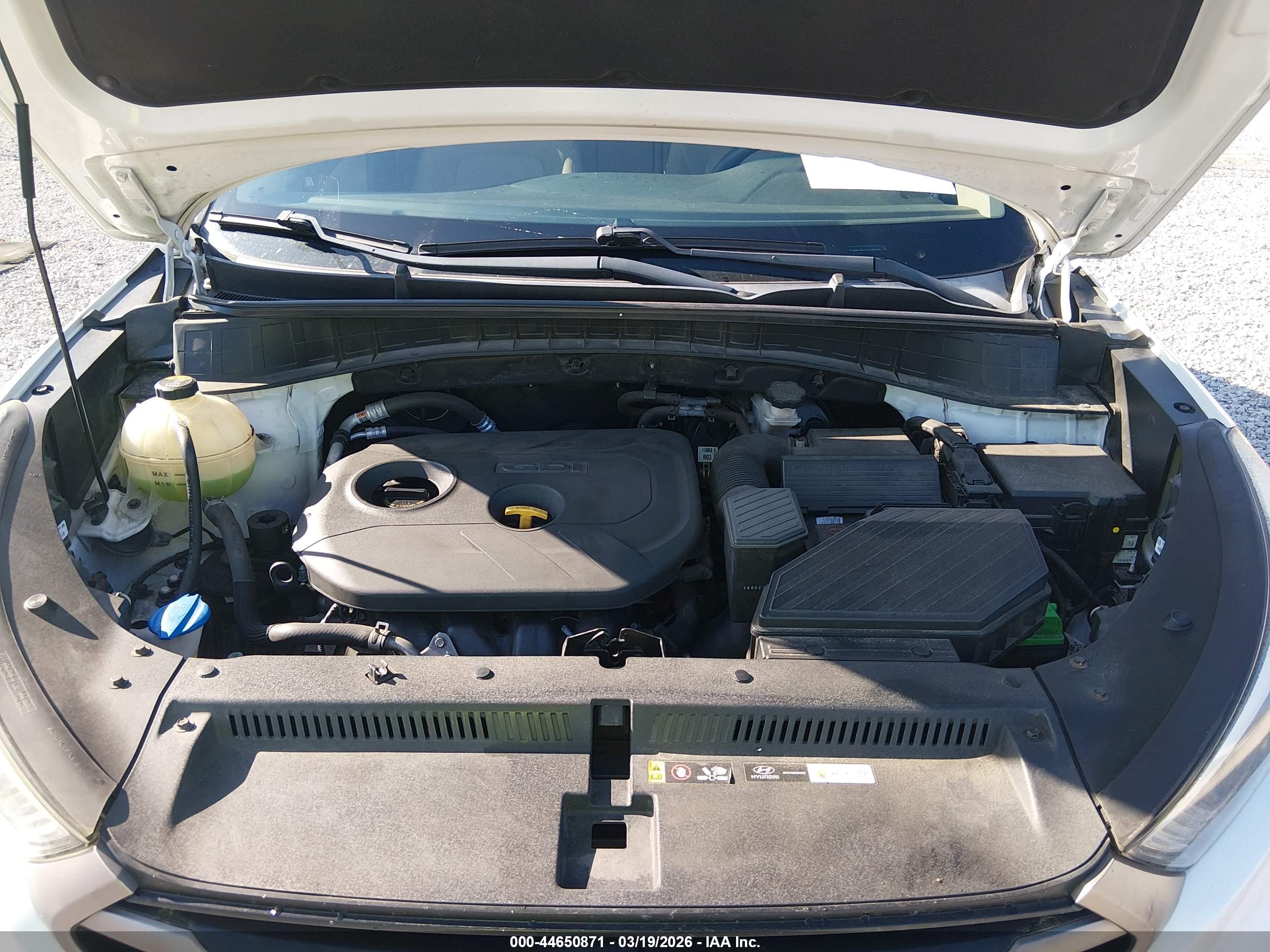 HYUNDAI TUCSON image 10