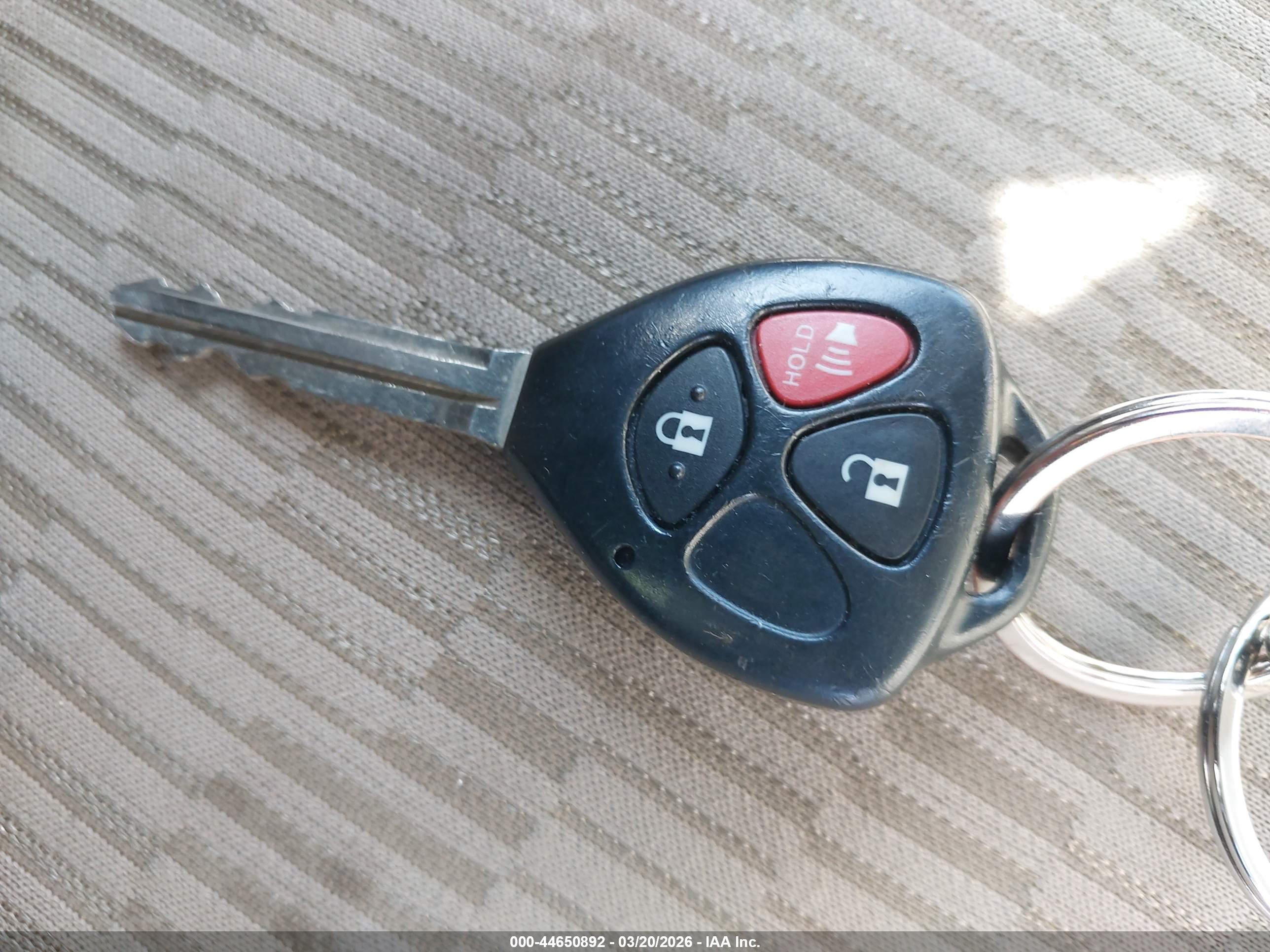 TOYOTA RAV4 image 11