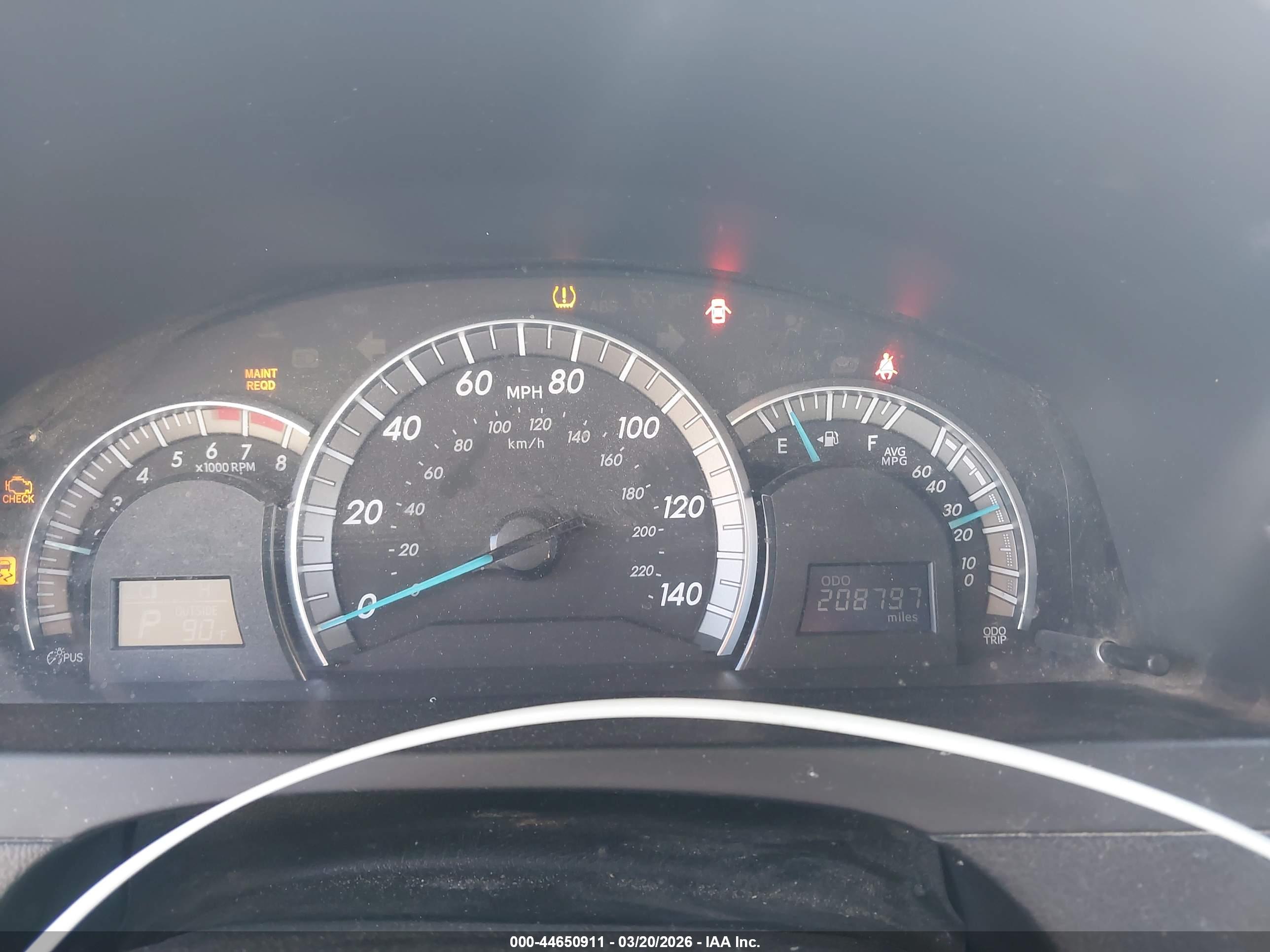 TOYOTA CAMRY image 7