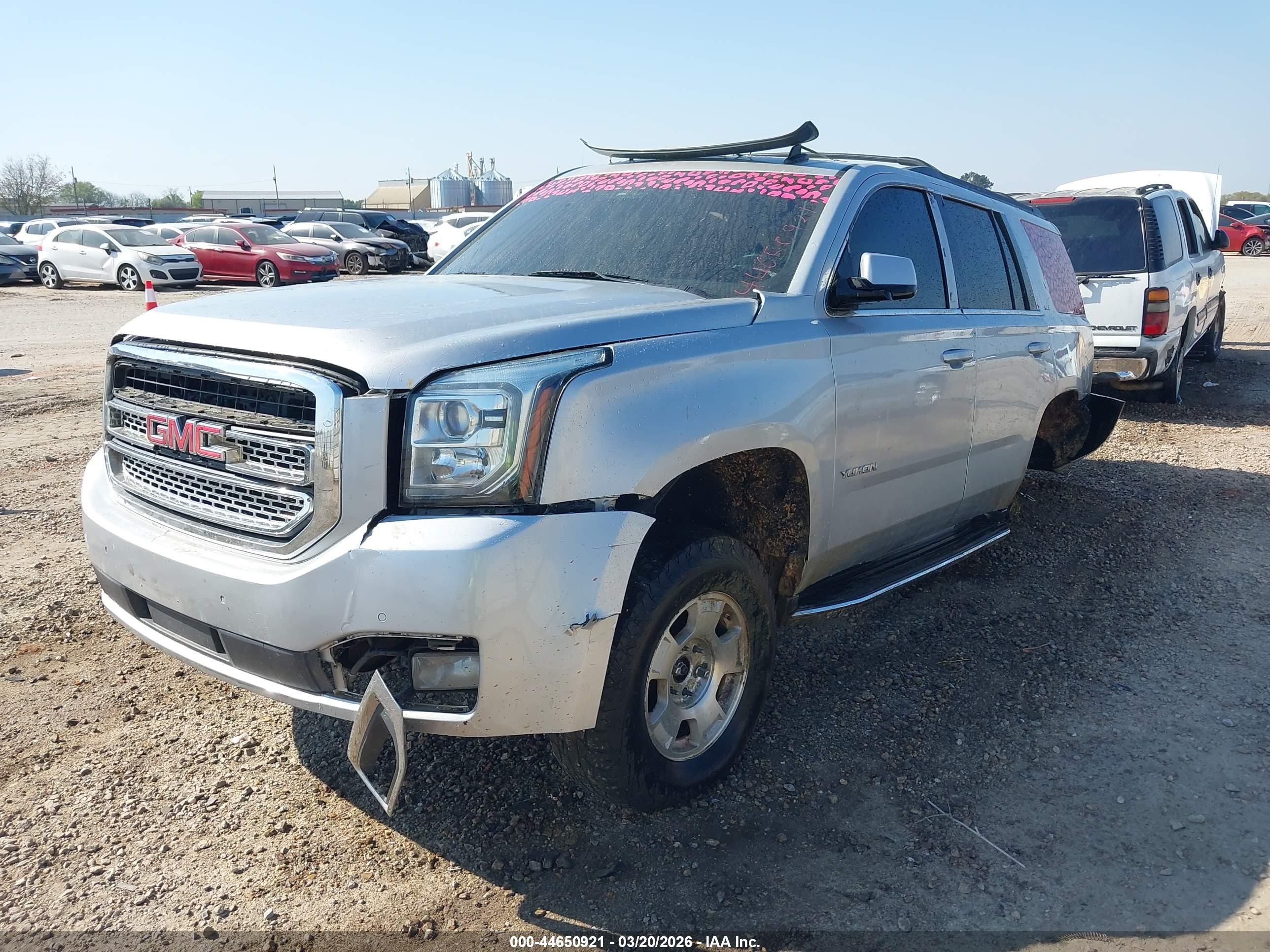 GMC YUKON image 2