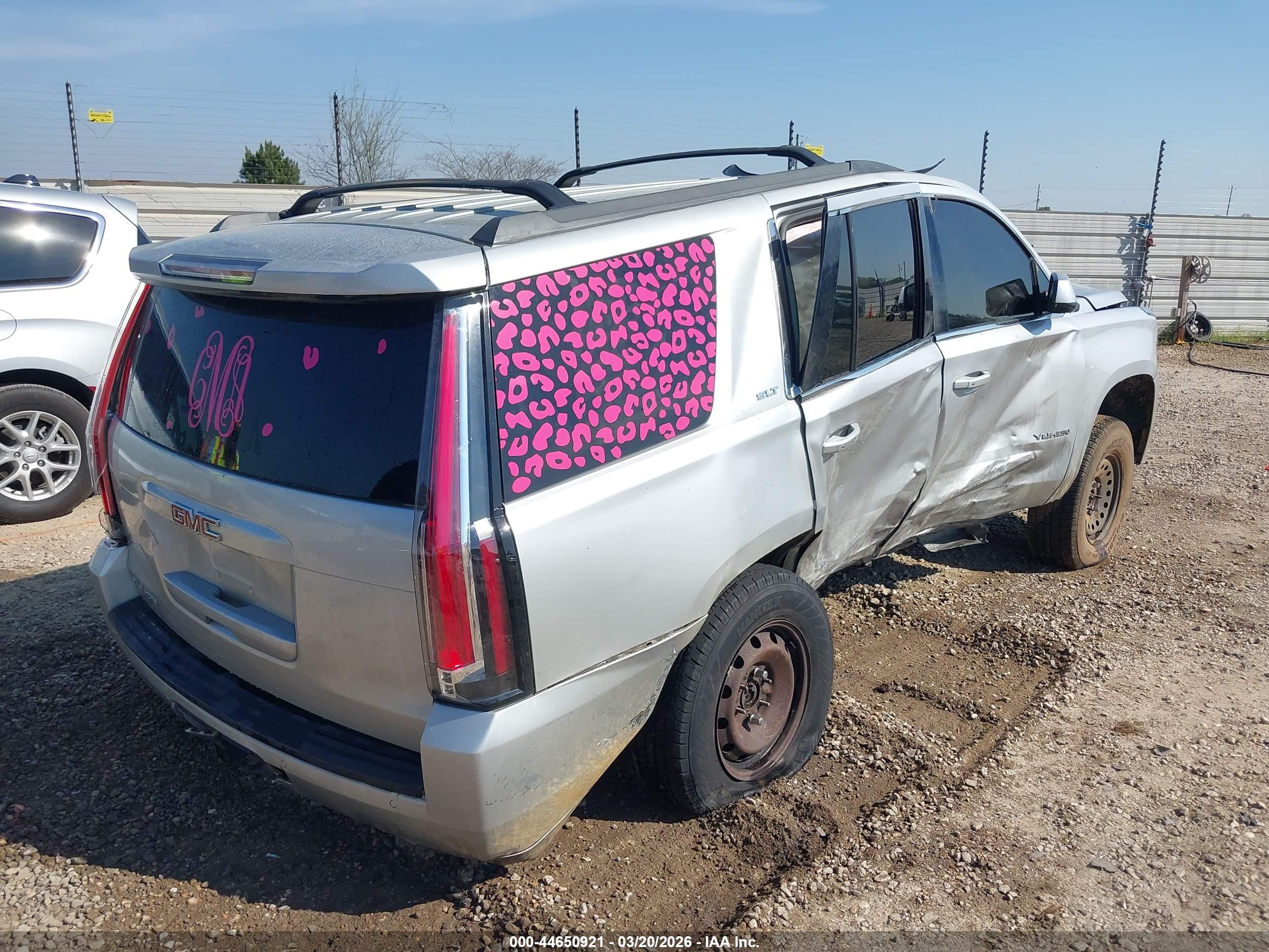GMC YUKON image 4