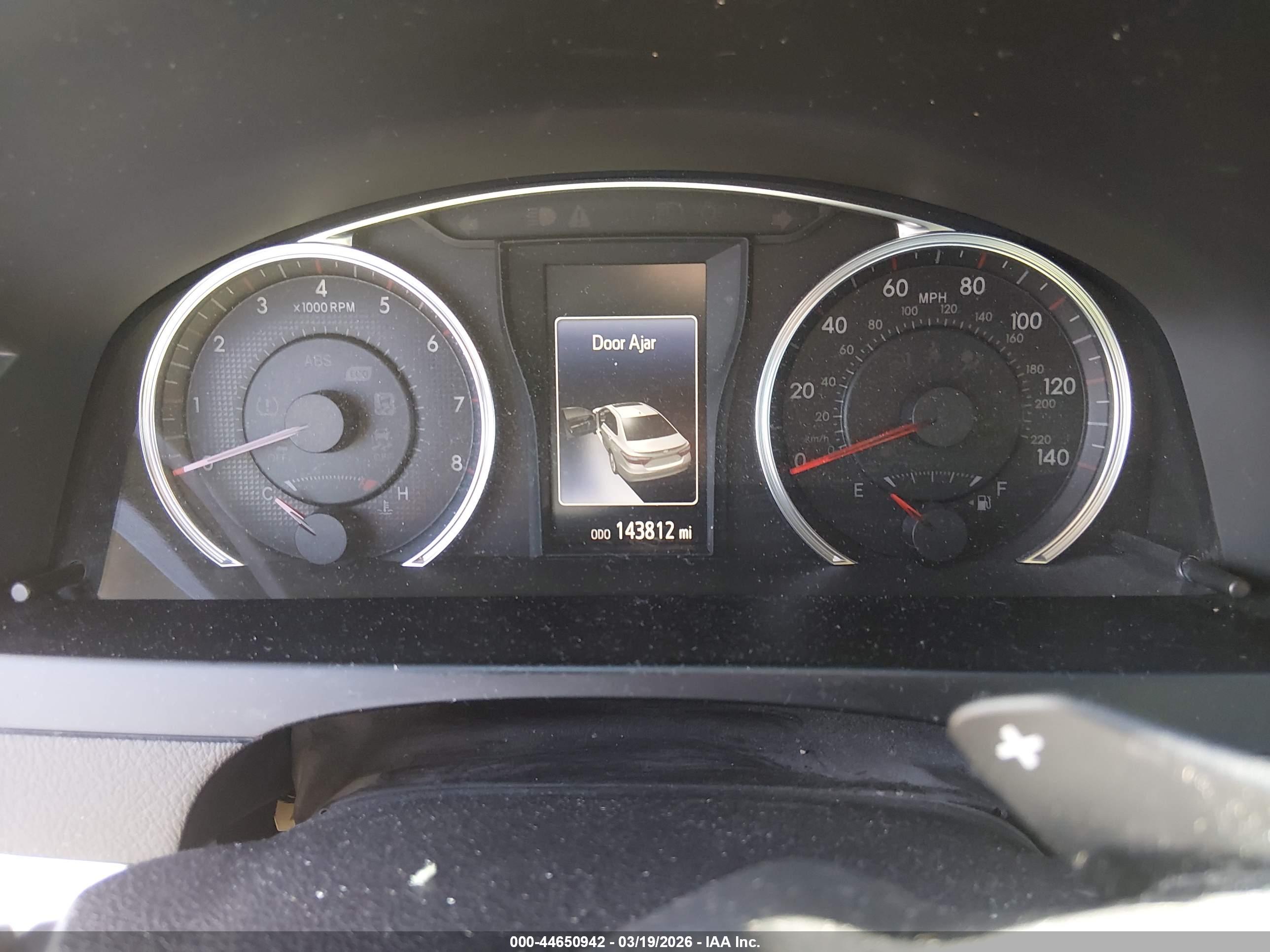TOYOTA CAMRY image 7