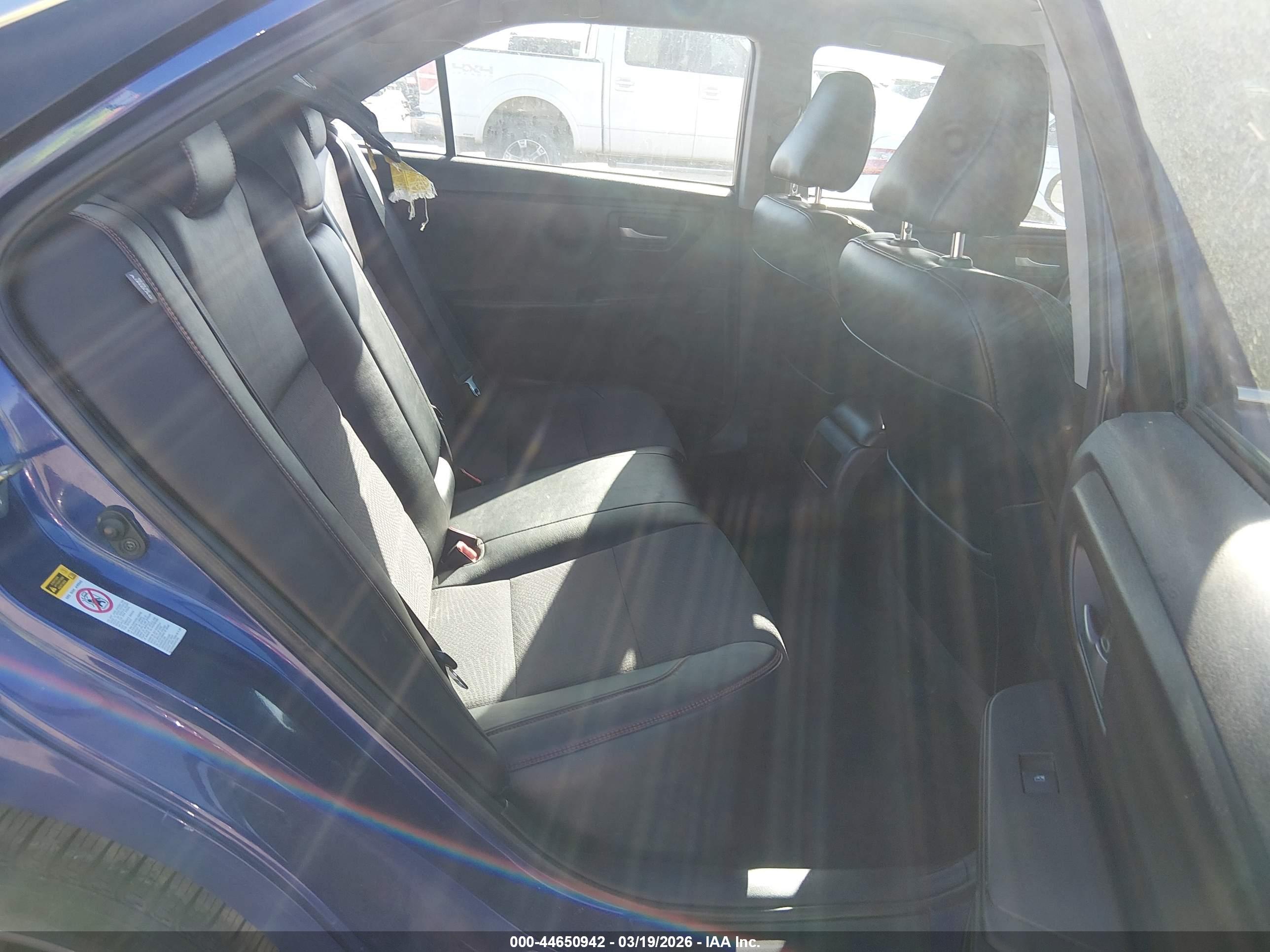 TOYOTA CAMRY image 8