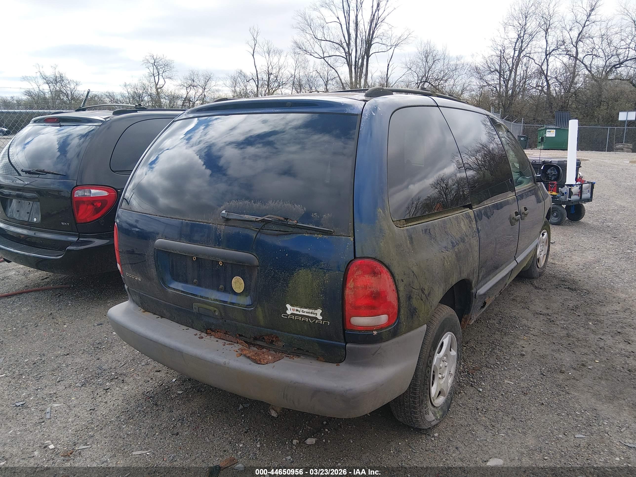 DODGE CARAVAN image 4