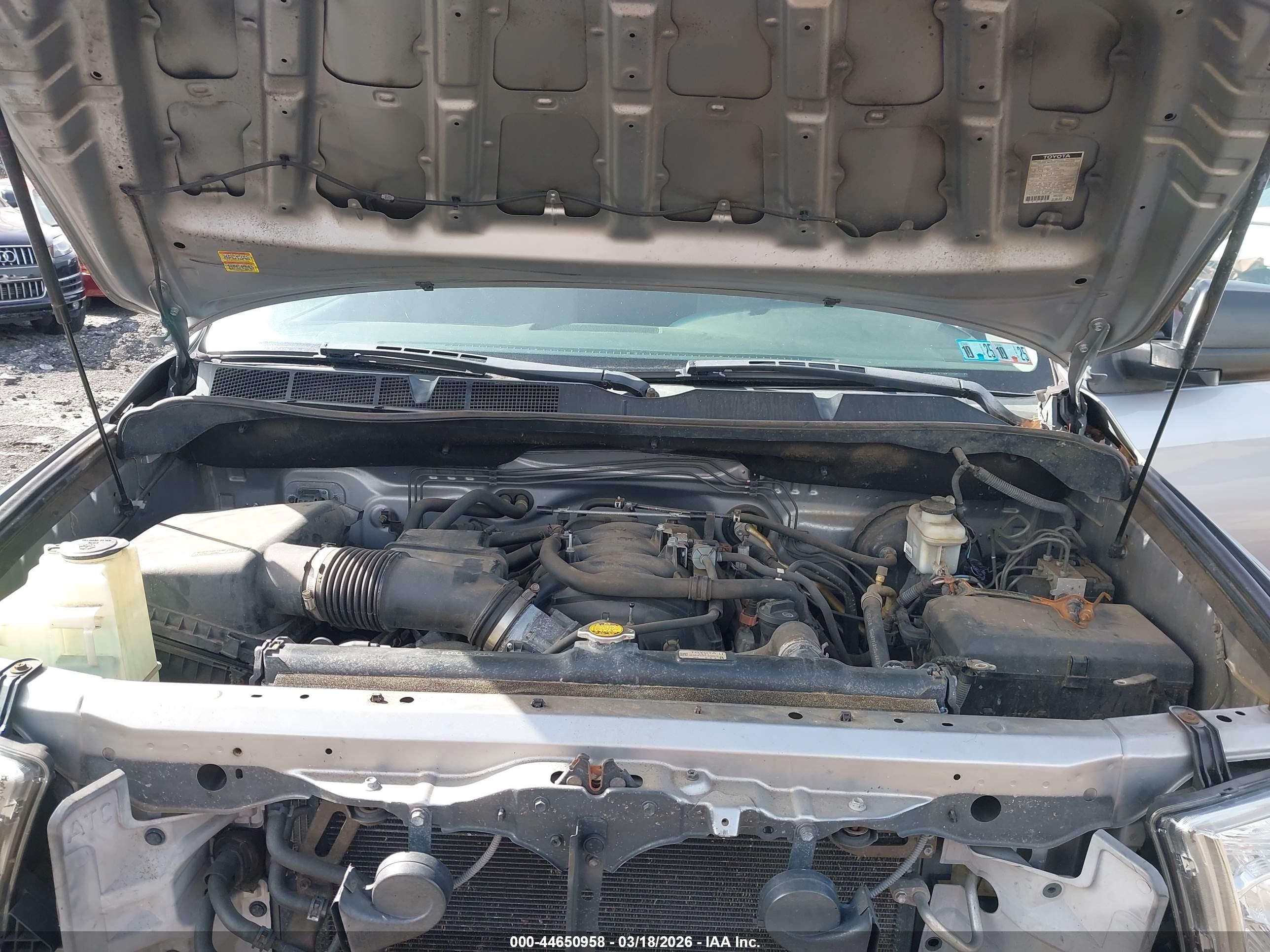 TOYOTA TUNDRA image 10