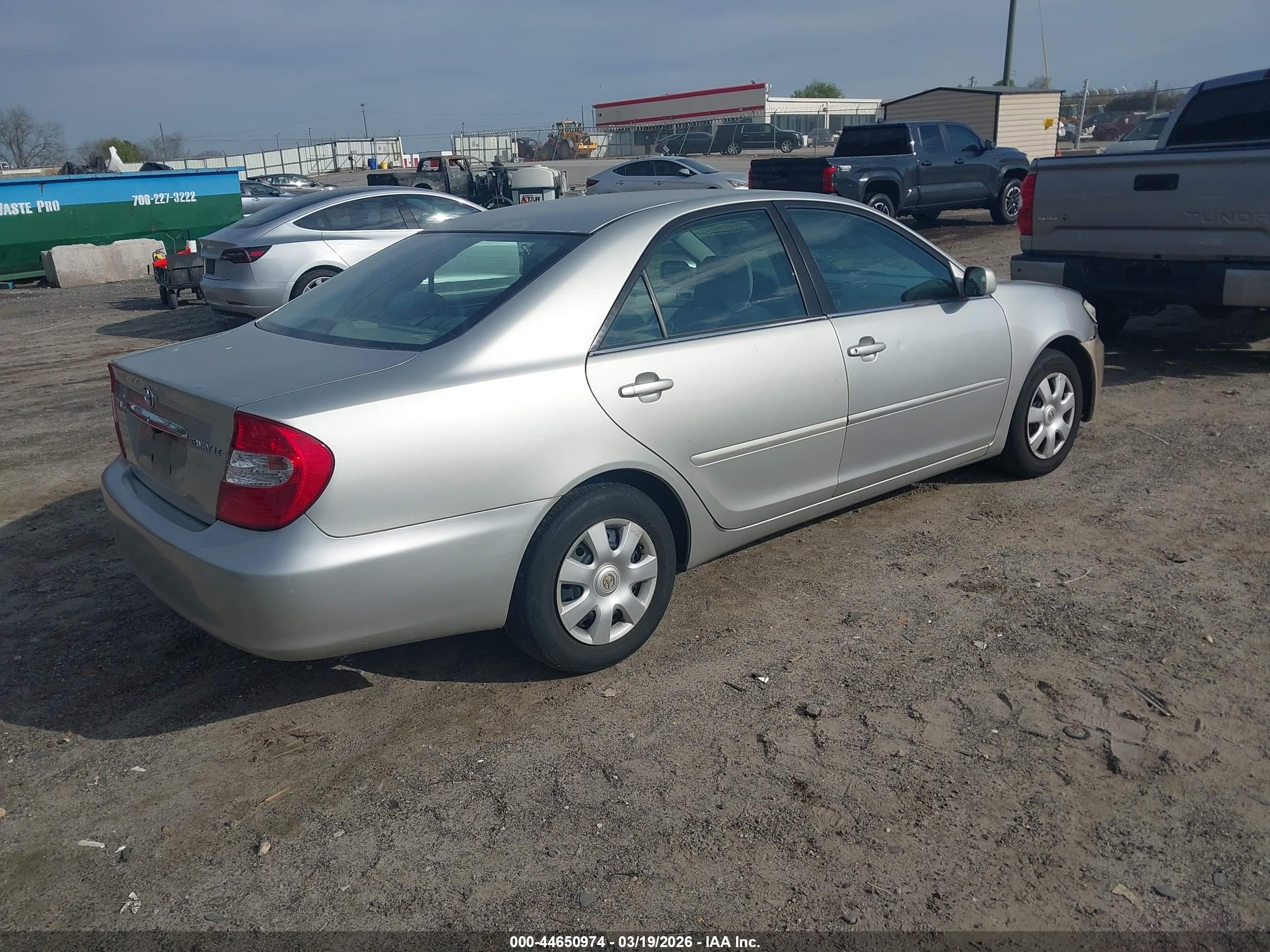 TOYOTA CAMRY image 4