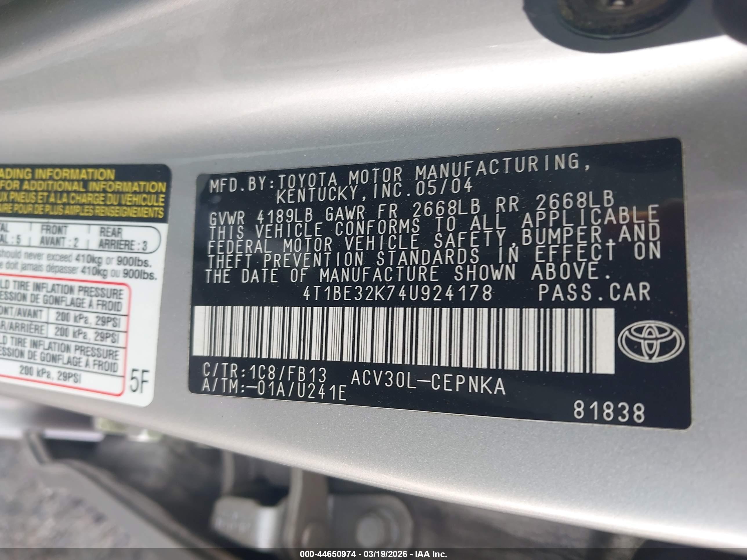 TOYOTA CAMRY image 9