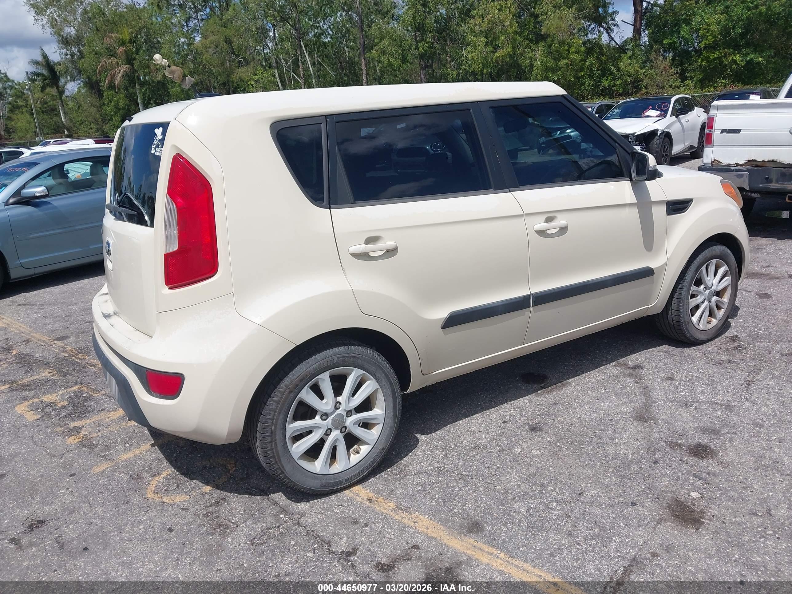 KIA SOUL image 4