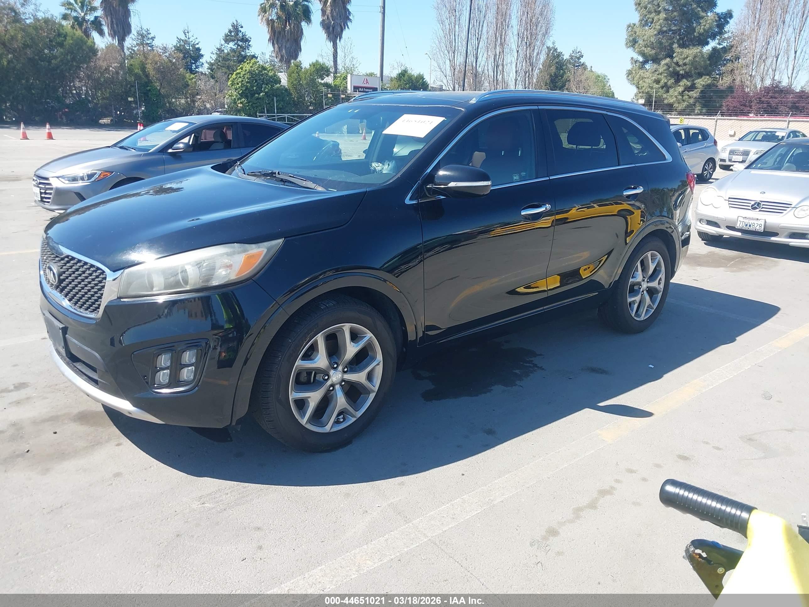 KIA SORENTO image 2