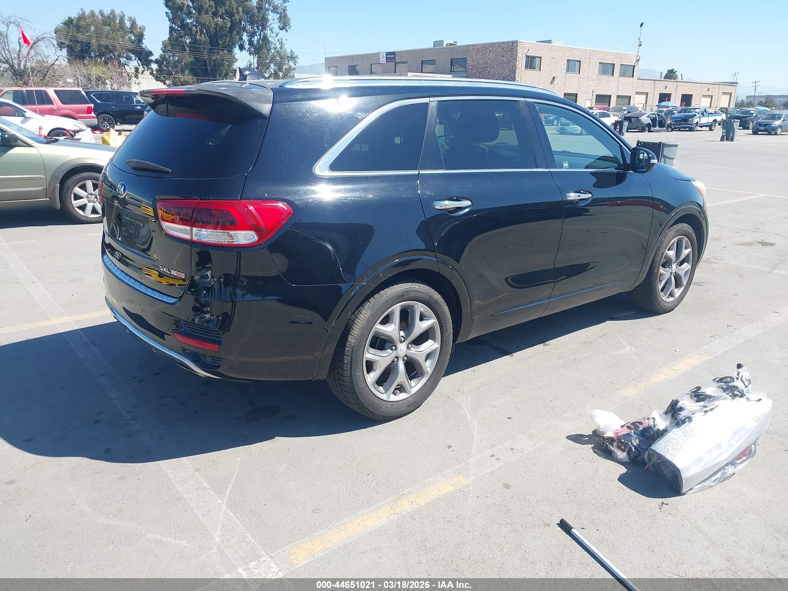 KIA SORENTO image 4