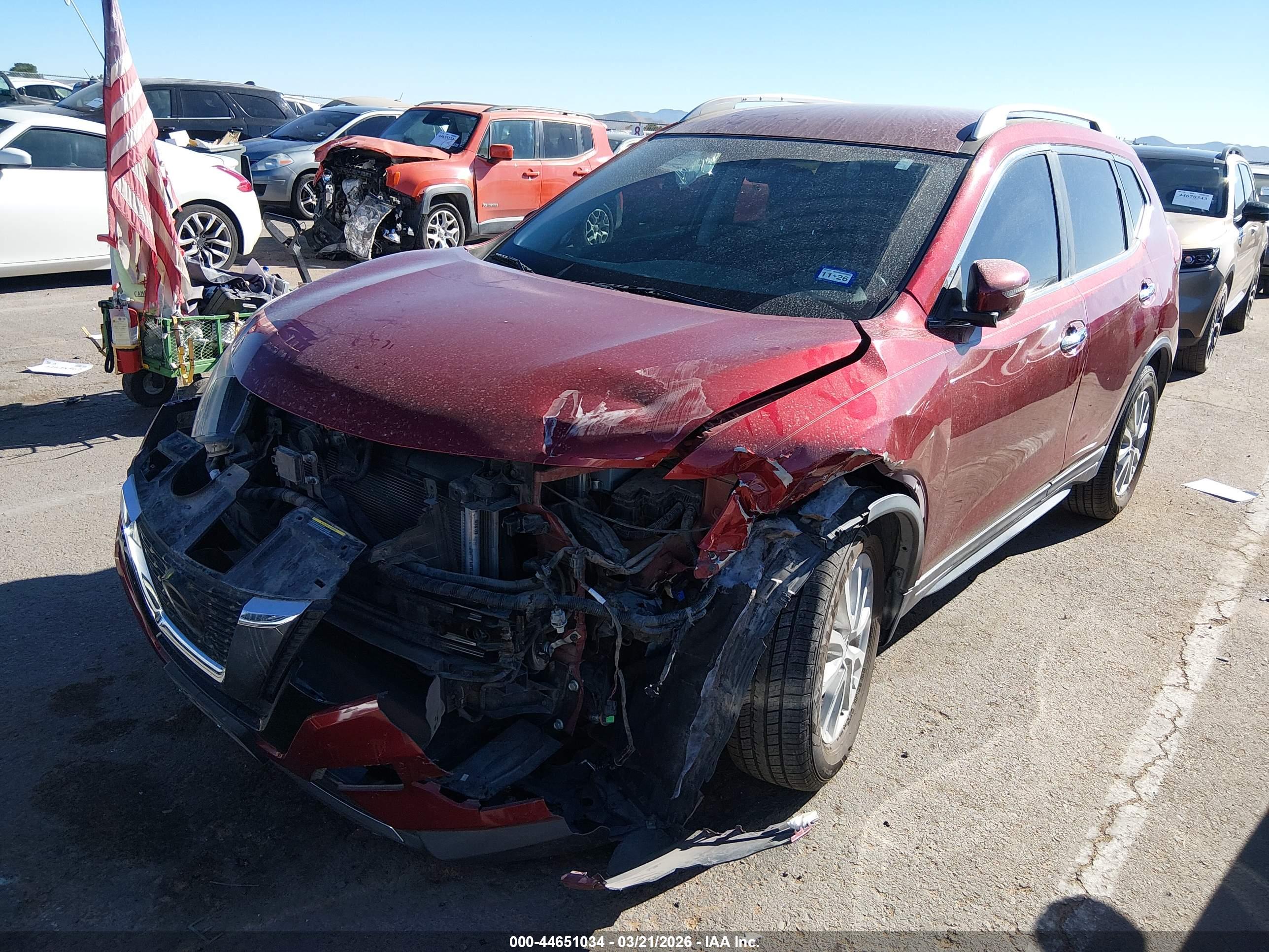 NISSAN ROGUE image 2