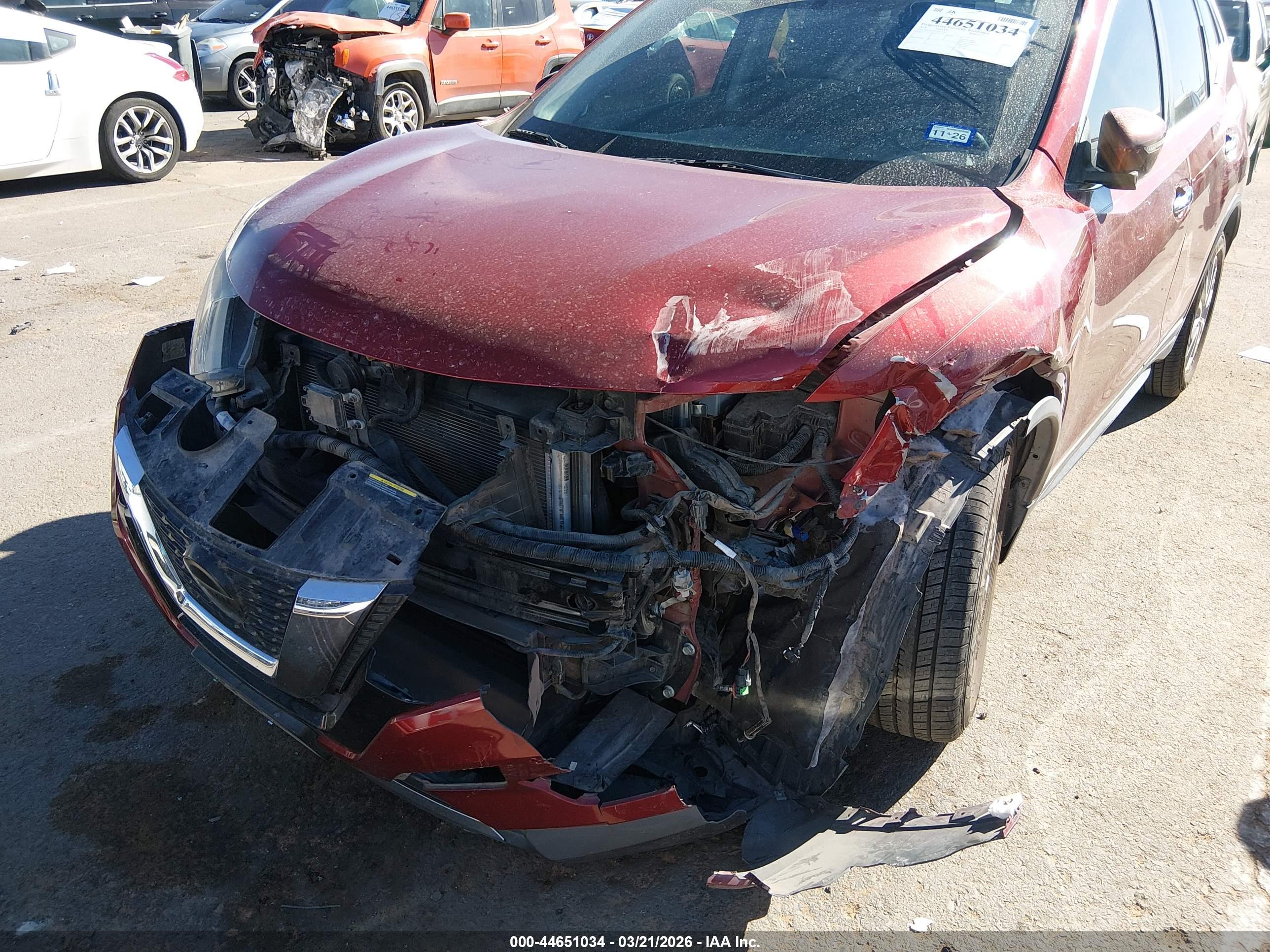 NISSAN ROGUE image 6