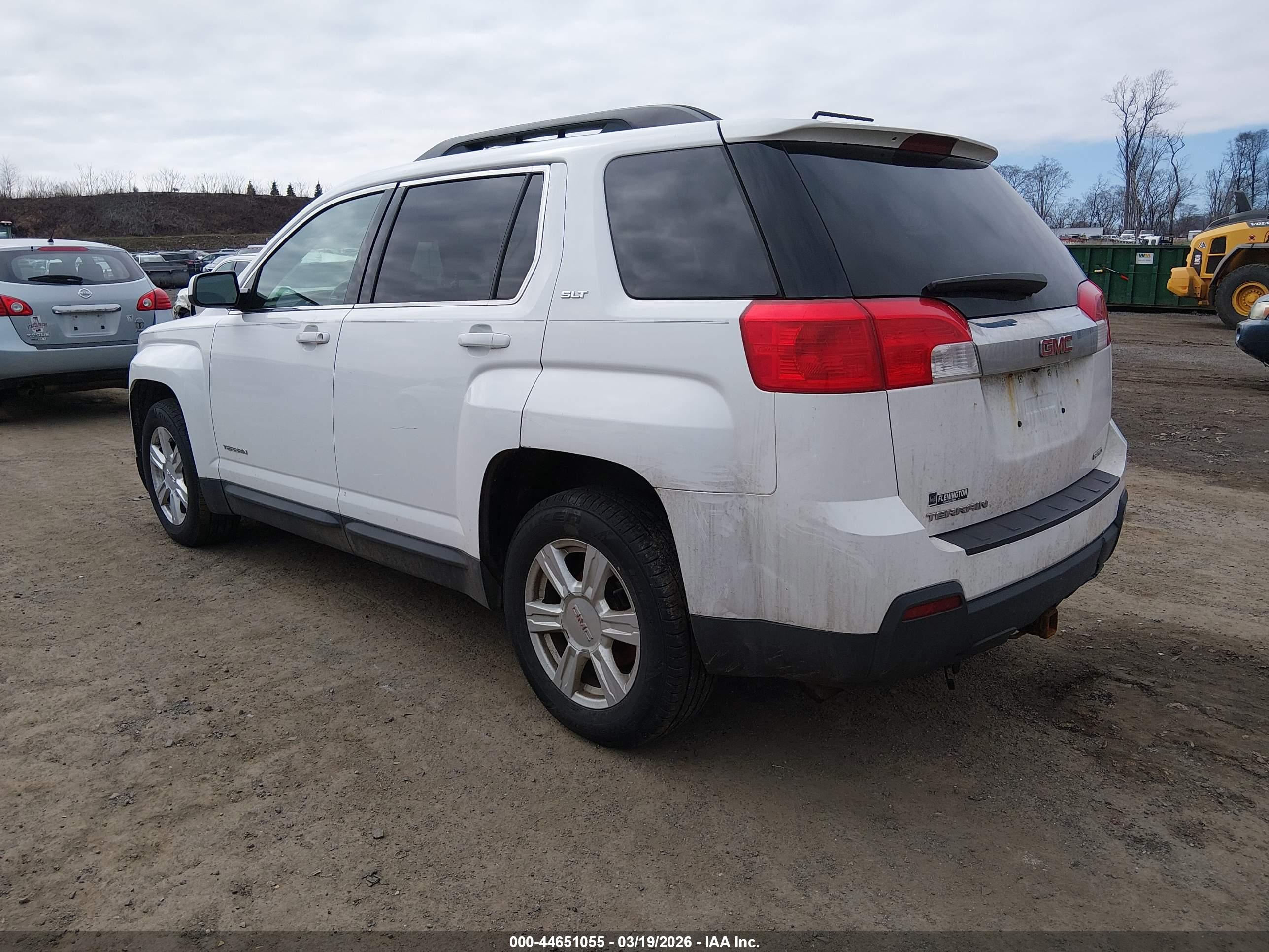 GMC TERRAIN image 3