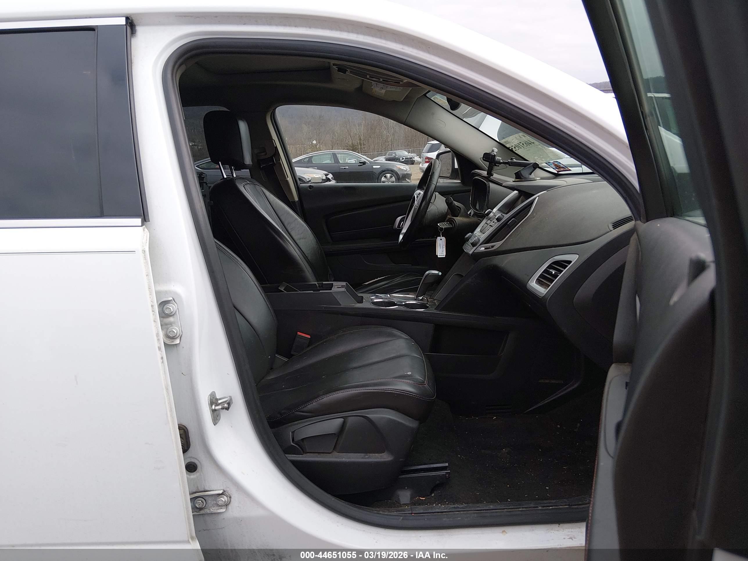 GMC TERRAIN image 5