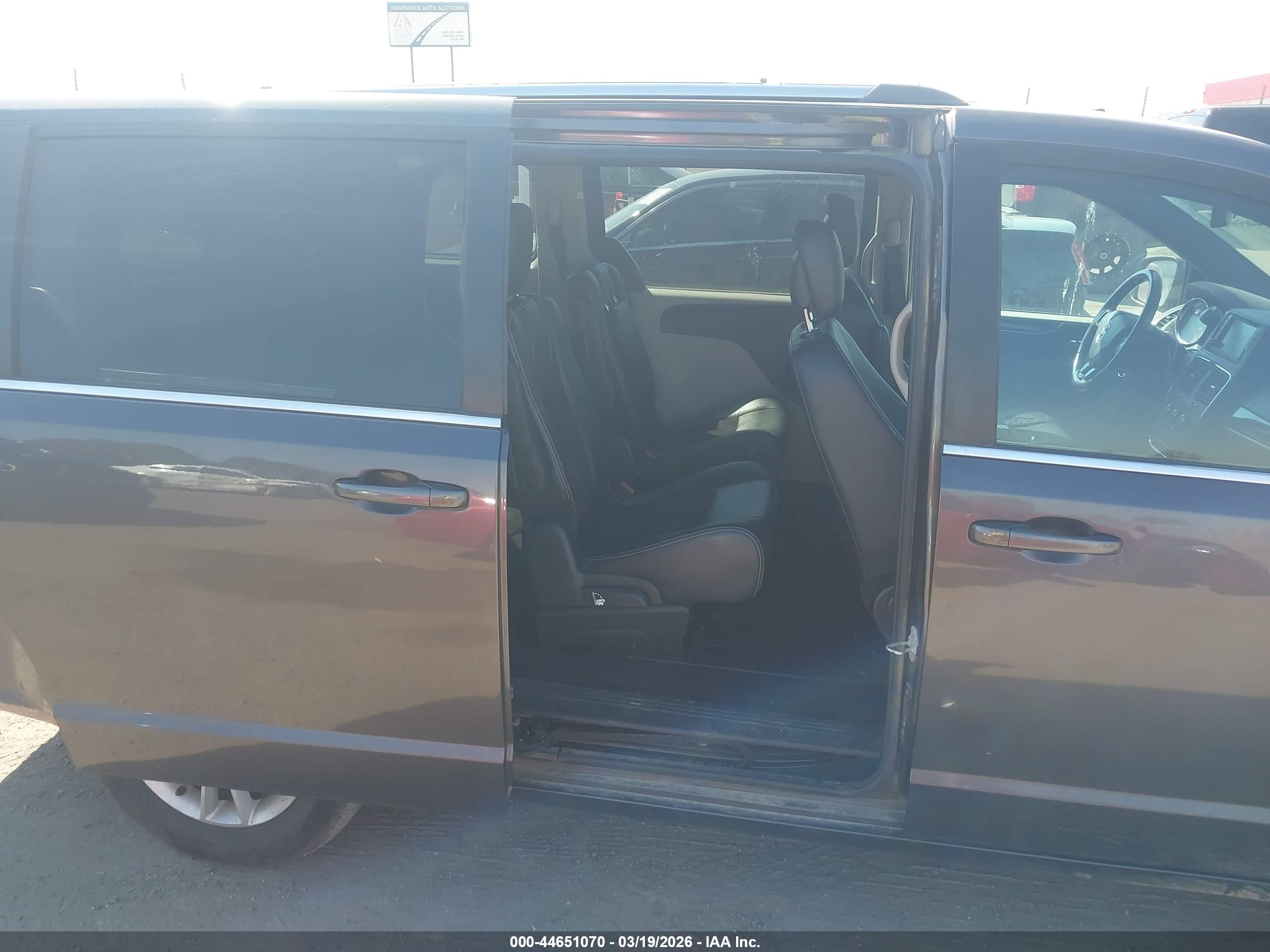 DODGE GRAND image 8