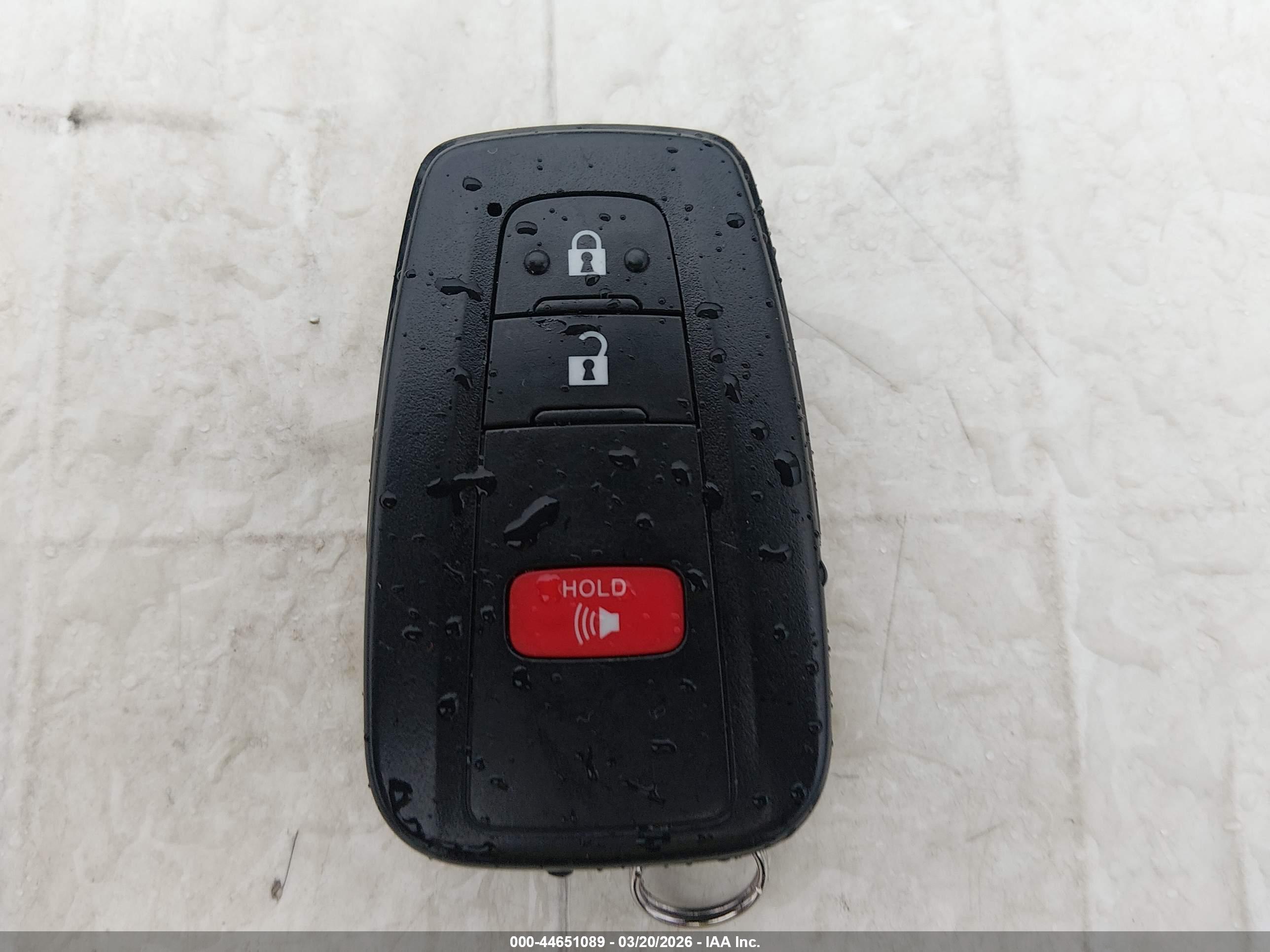 TOYOTA 4RUNNER image 11