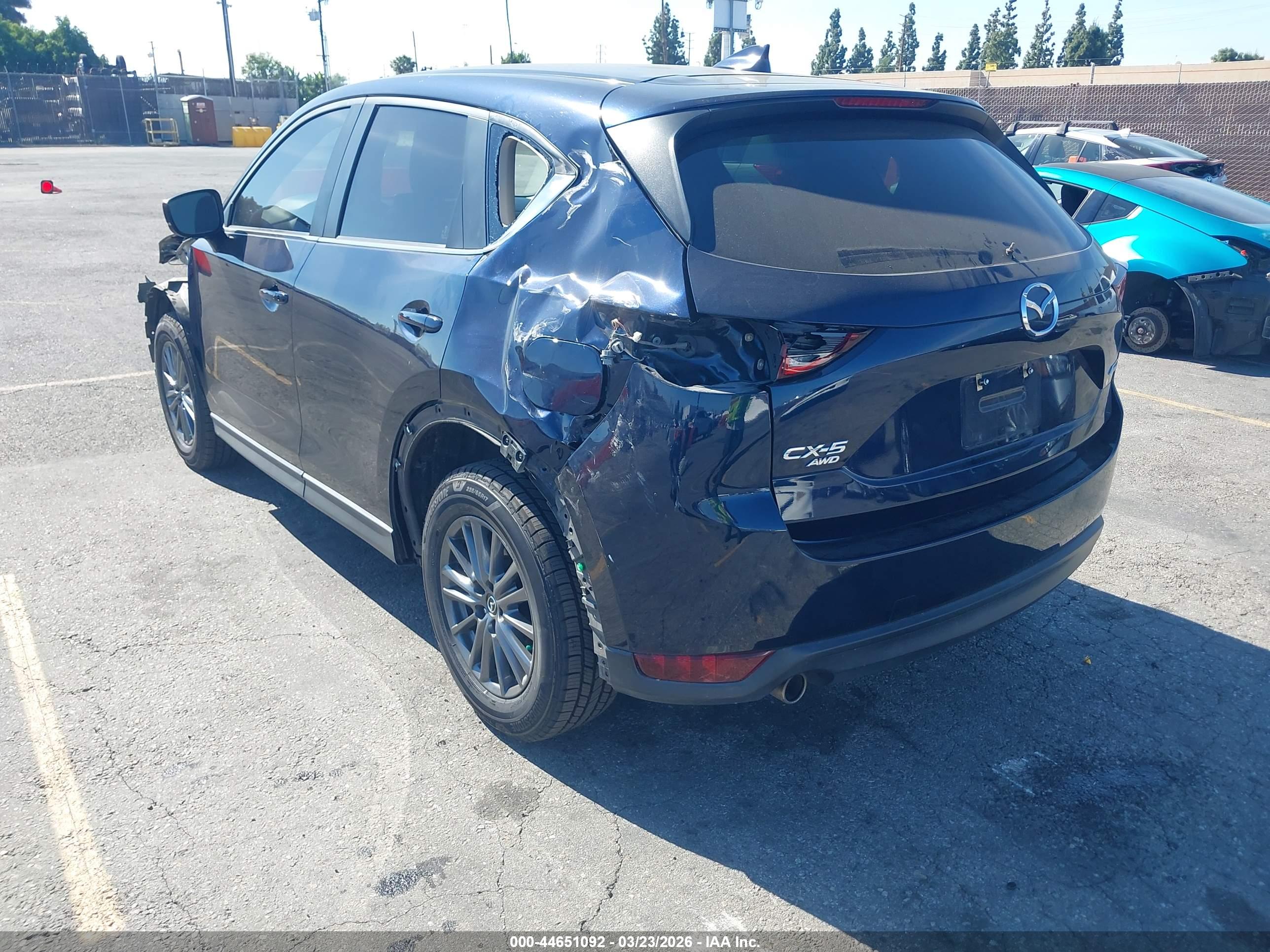 MAZDA CX-5 image 3