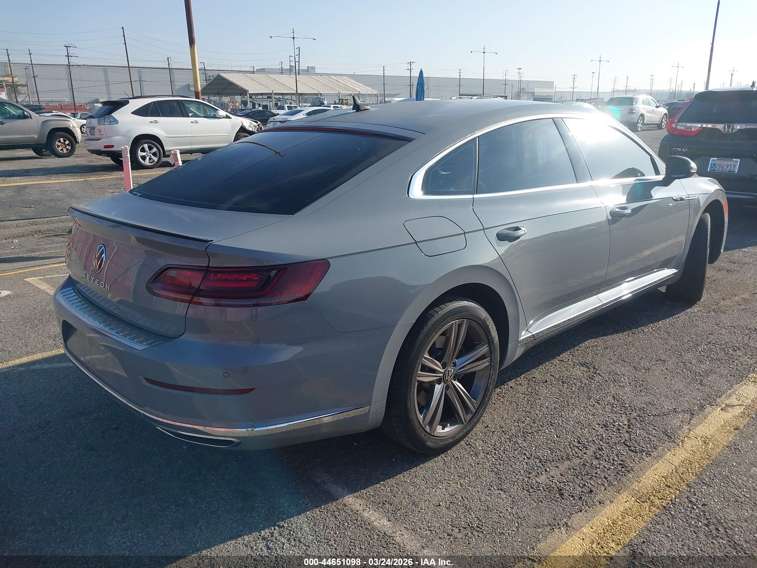 VOLKSWAGEN ARTEON image 4