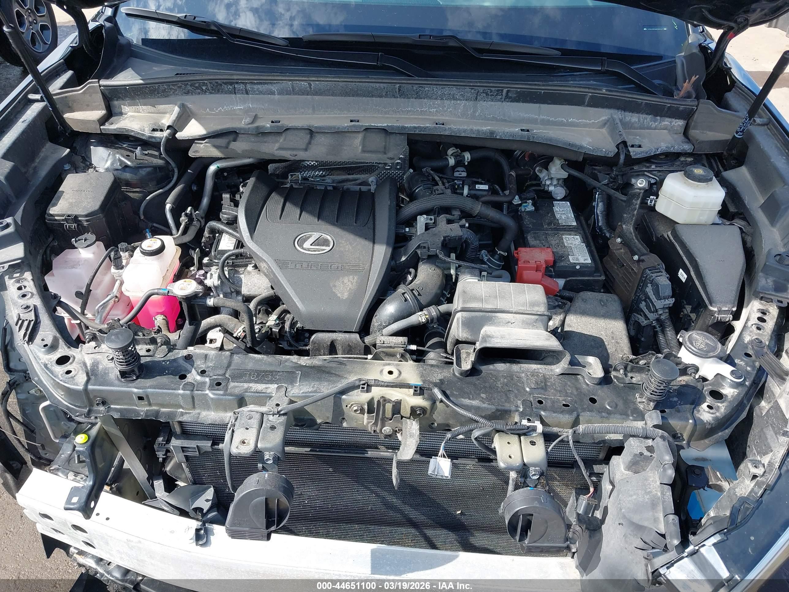 LEXUS TX image 10