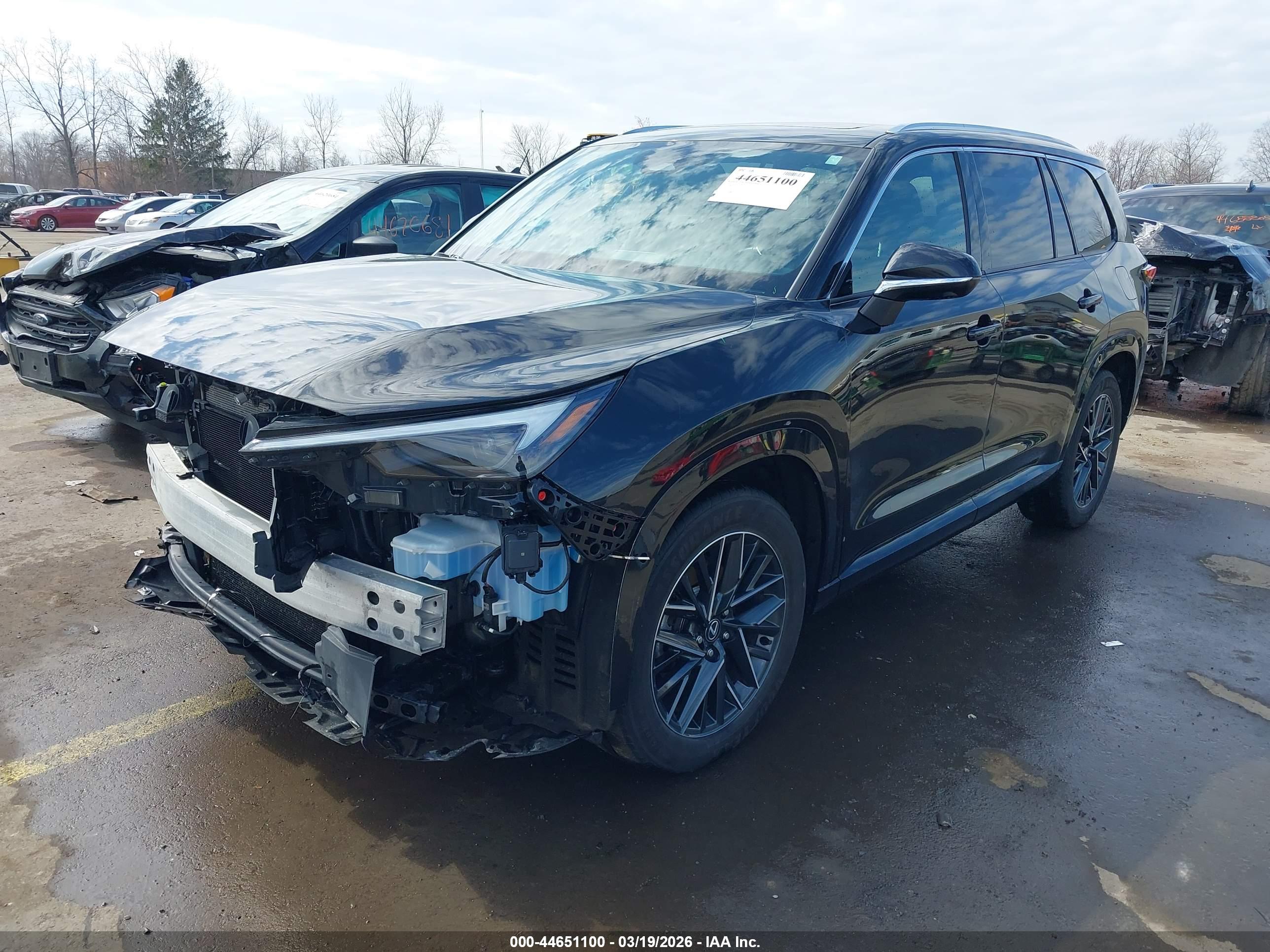 LEXUS TX image 2