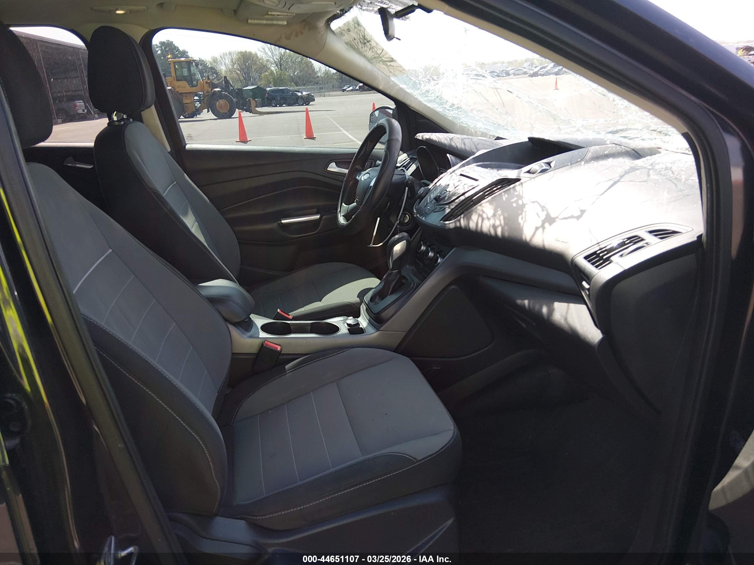 FORD ESCAPE image 5