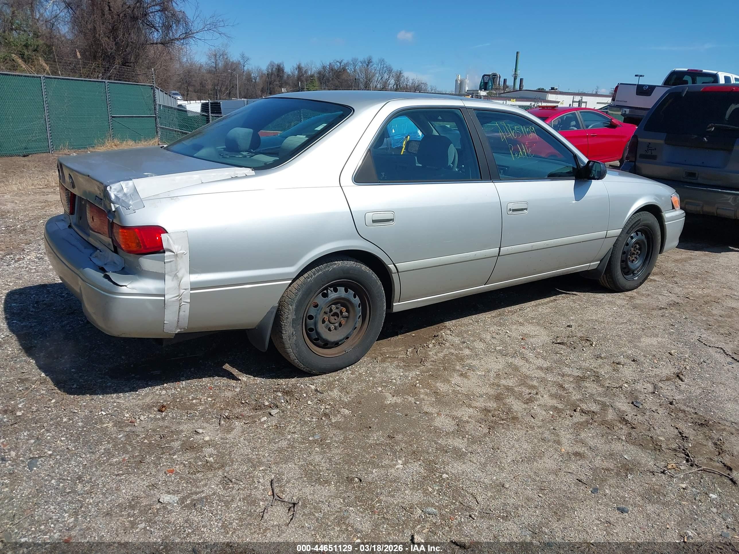TOYOTA CAMRY image 4