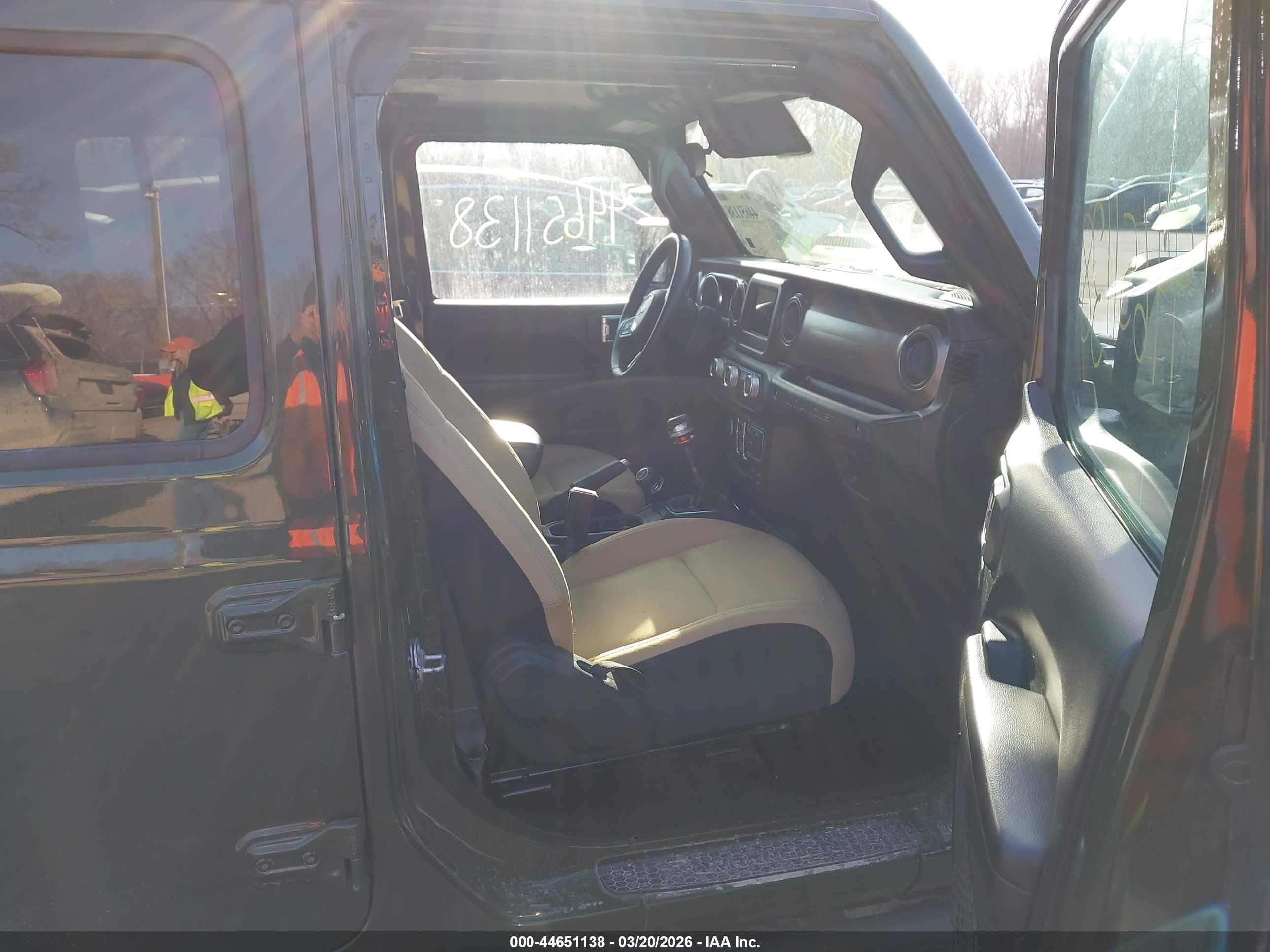 JEEP WRANGLER image 5