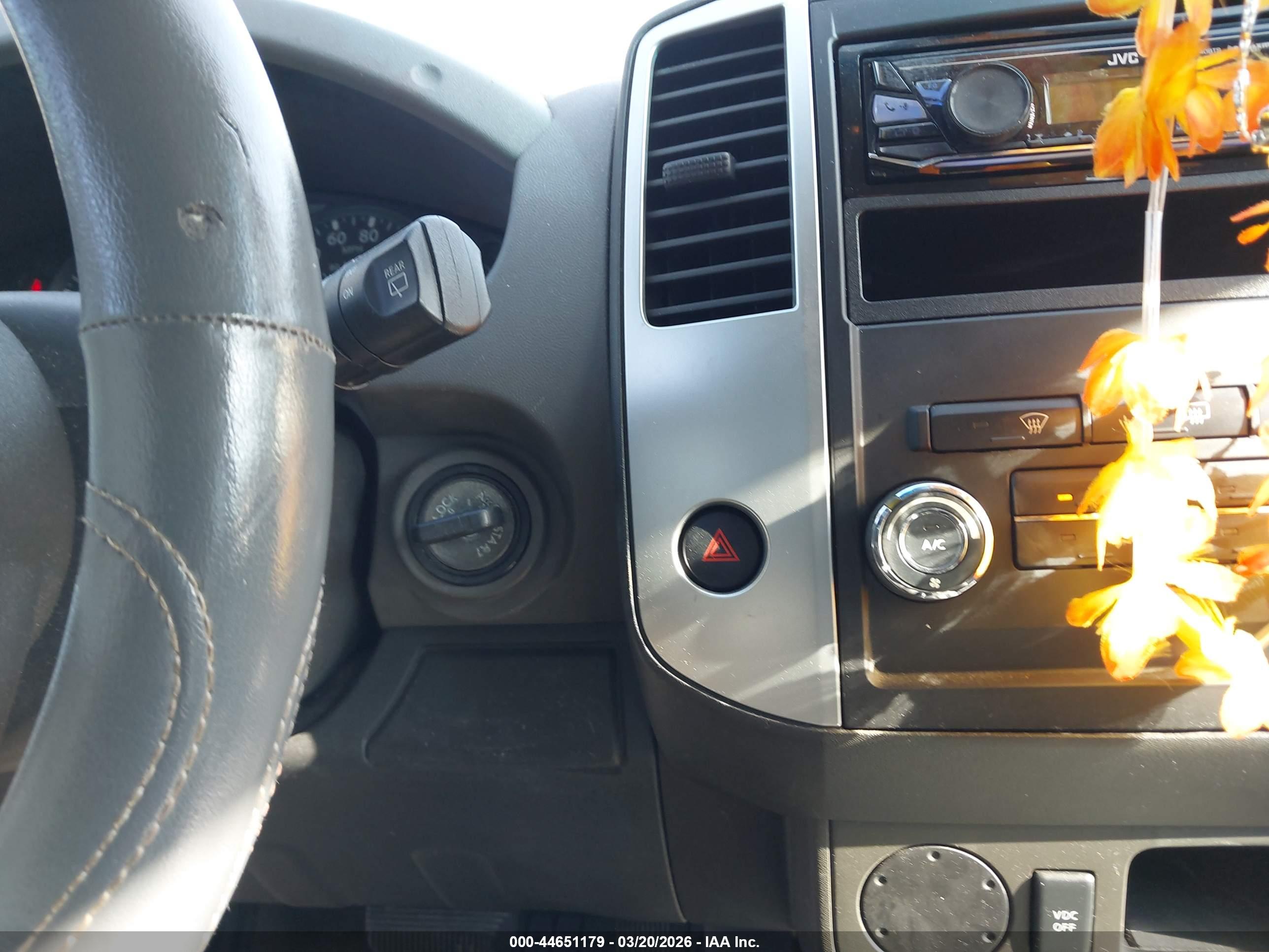 NISSAN XTERRA image 11