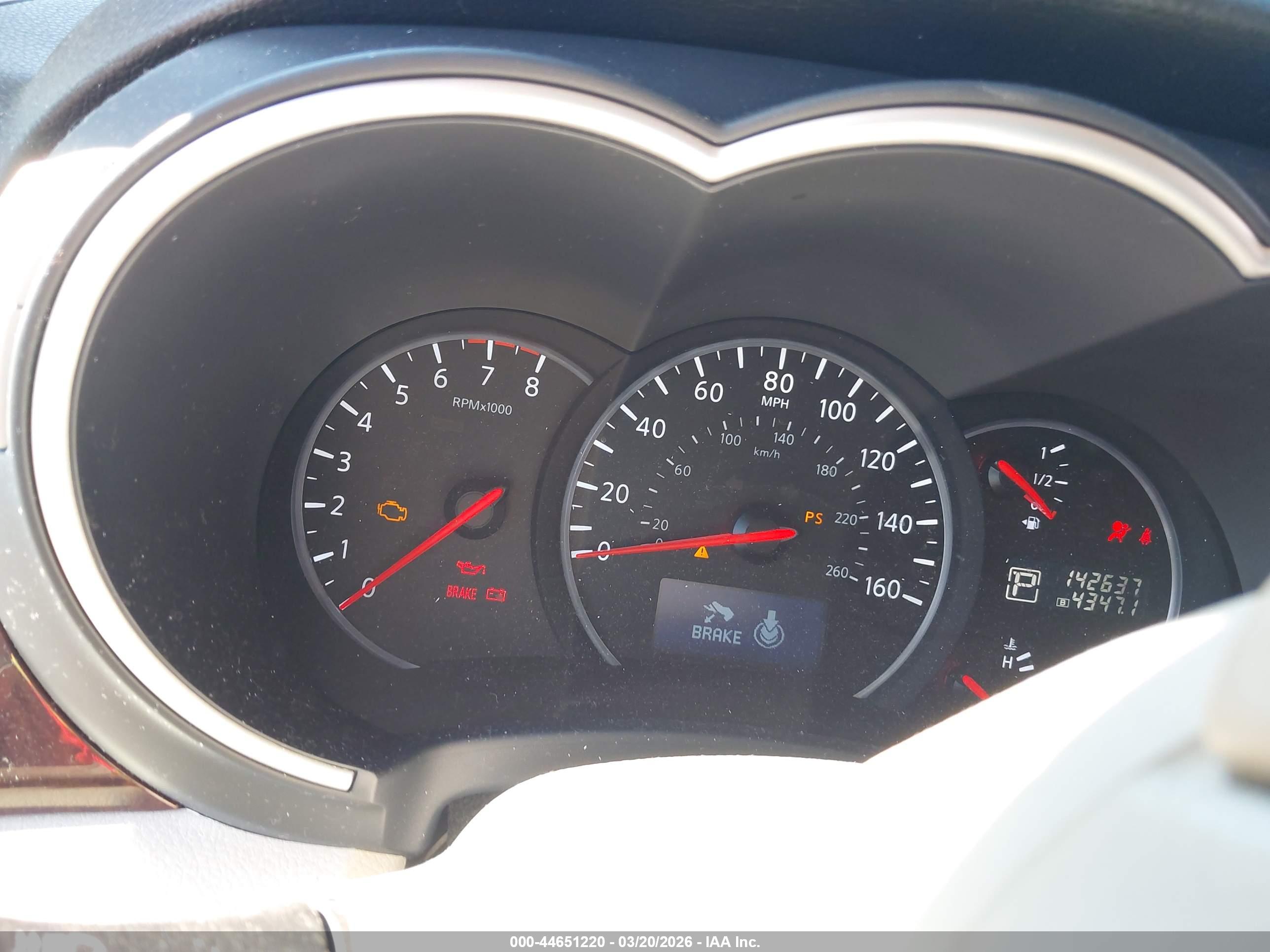 NISSAN QUEST image 7