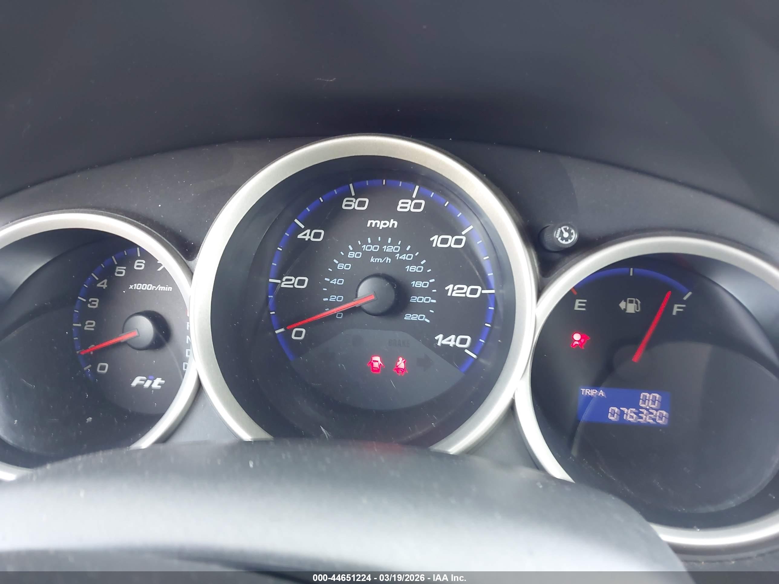 HONDA FIT image 7