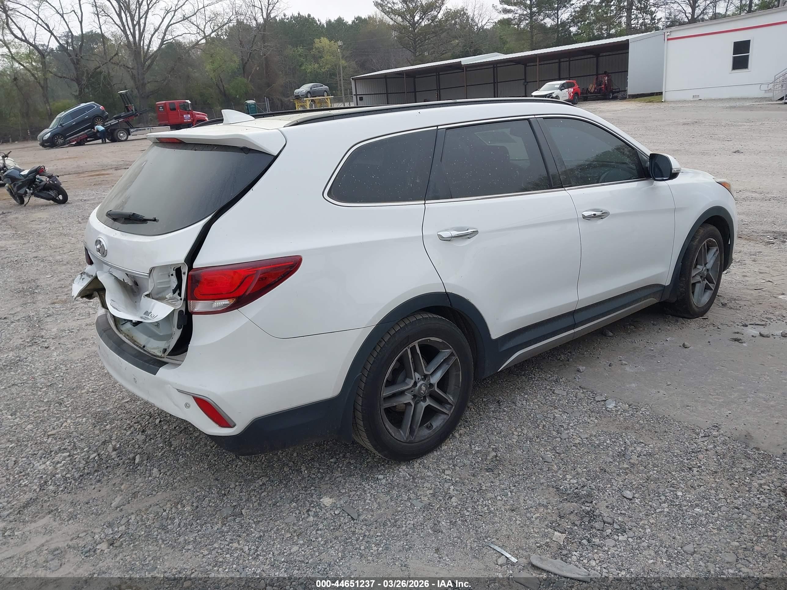 HYUNDAI SANTA image 4