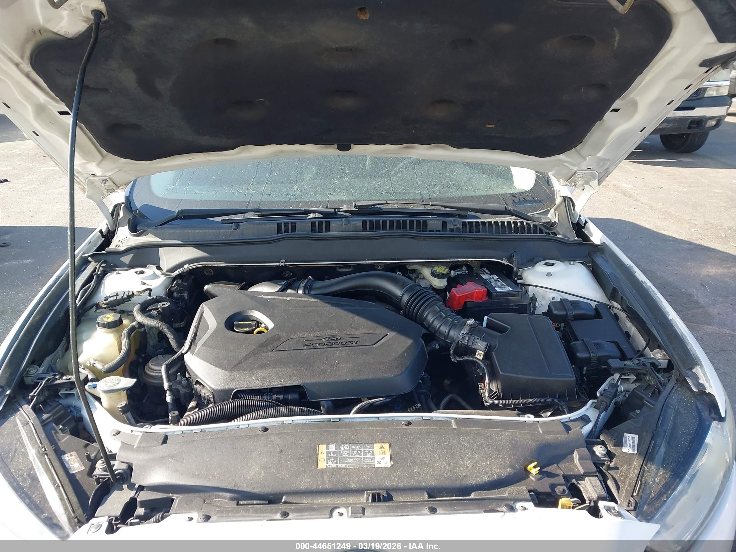 FORD FUSION image 10