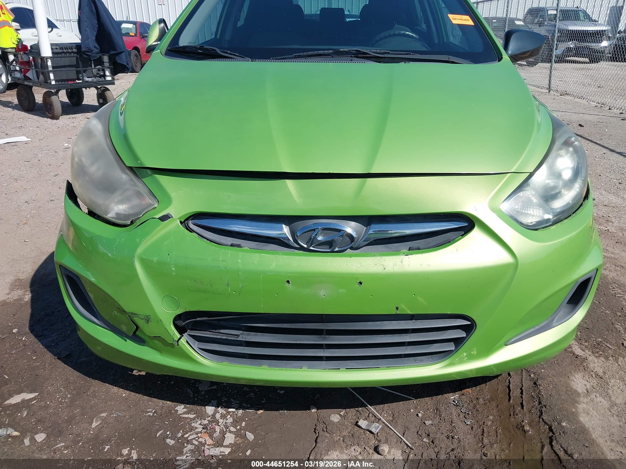 HYUNDAI ACCENT image 6