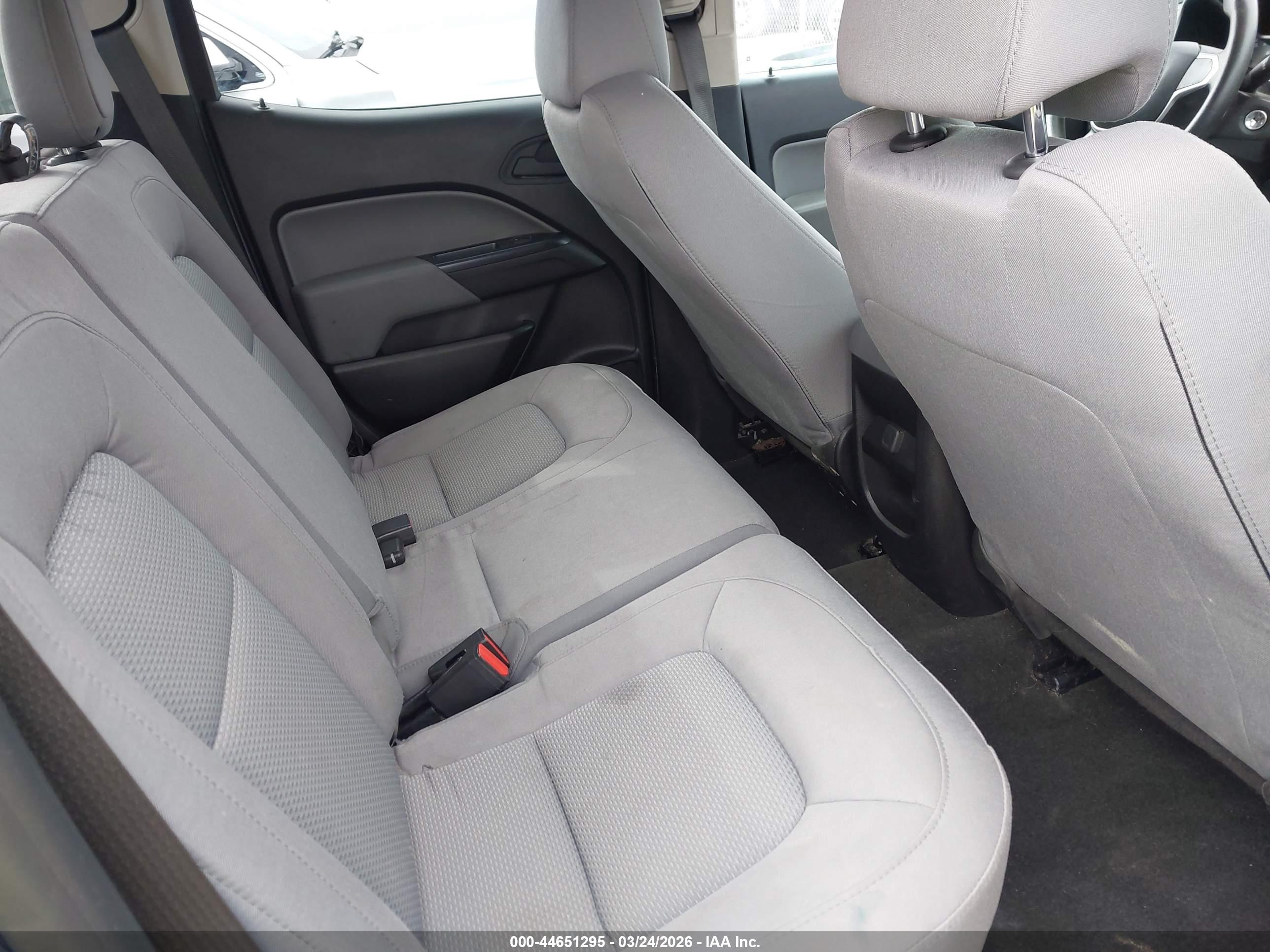 CHEVROLET COLORADO image 8