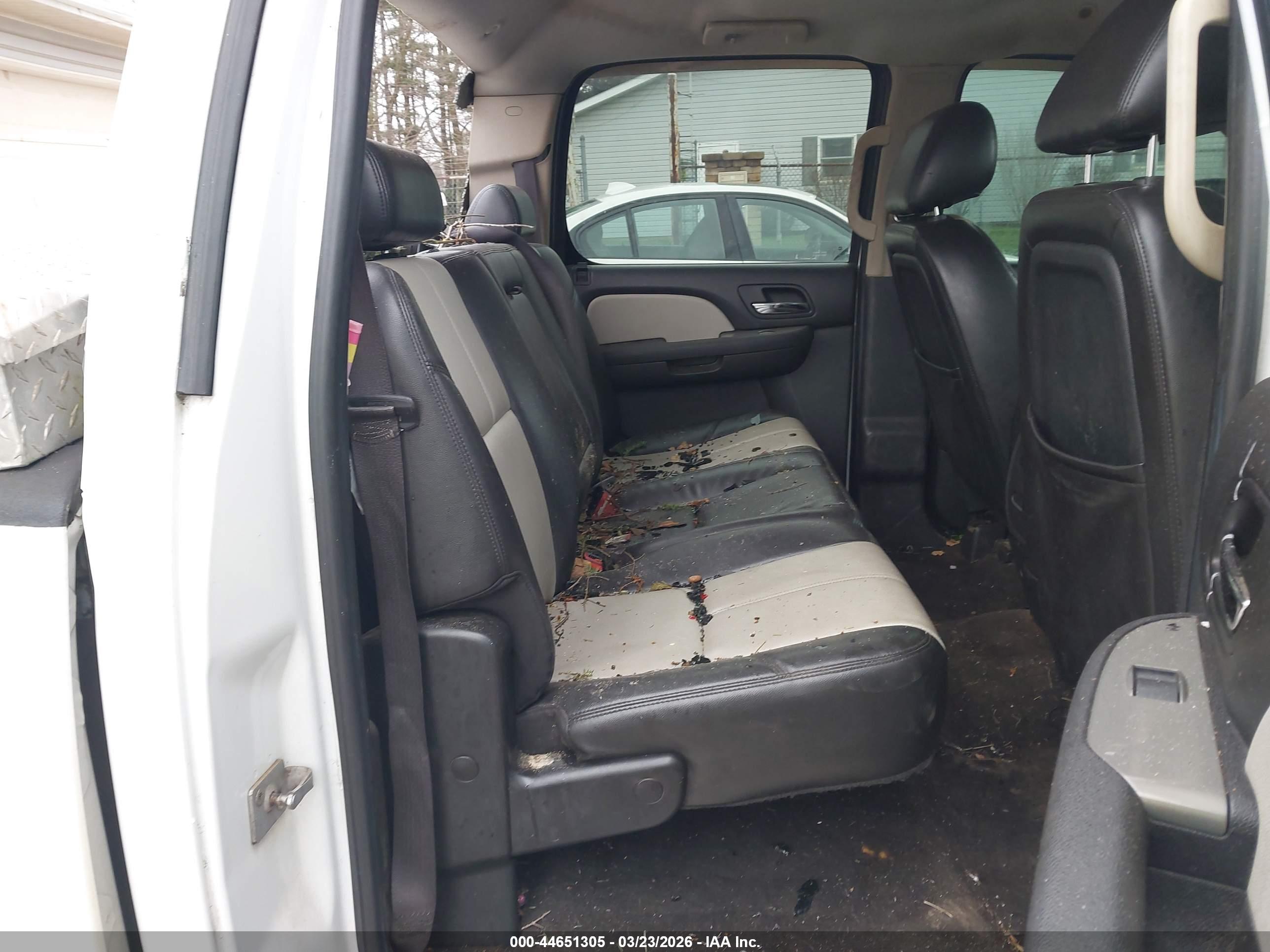 GMC SIERRA image 8