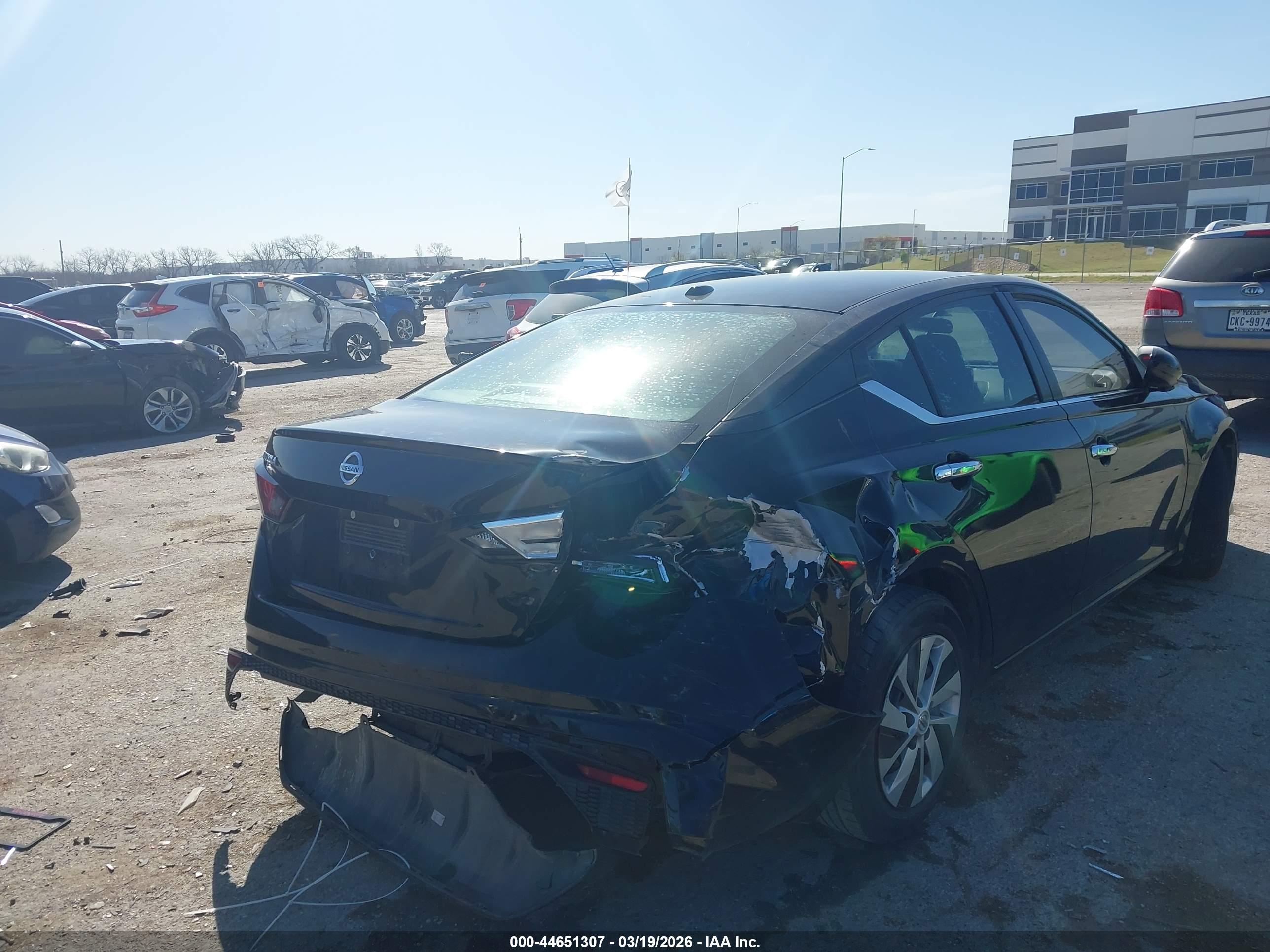 NISSAN ALTIMA image 6