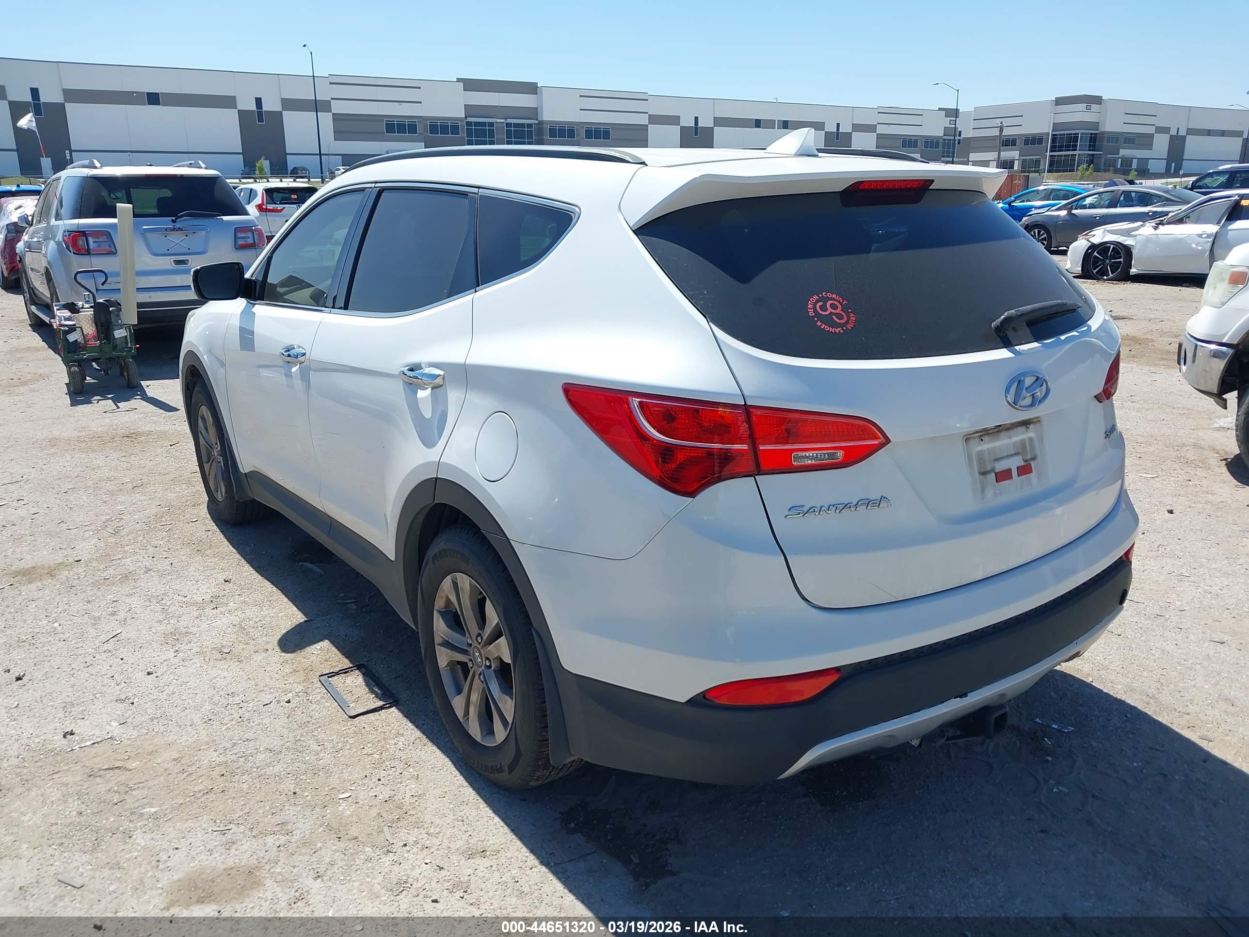 HYUNDAI SANTA image 3