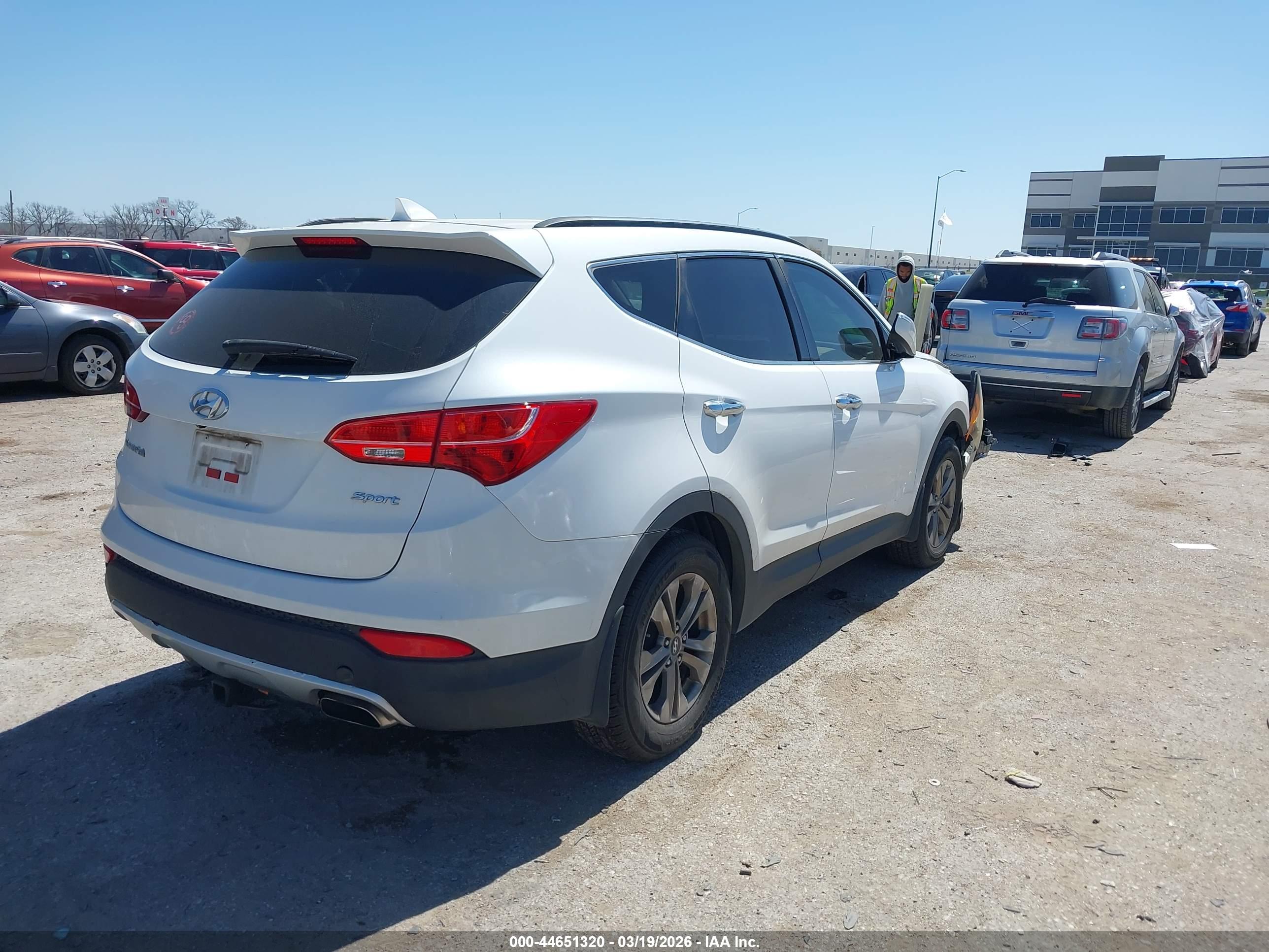 HYUNDAI SANTA image 4