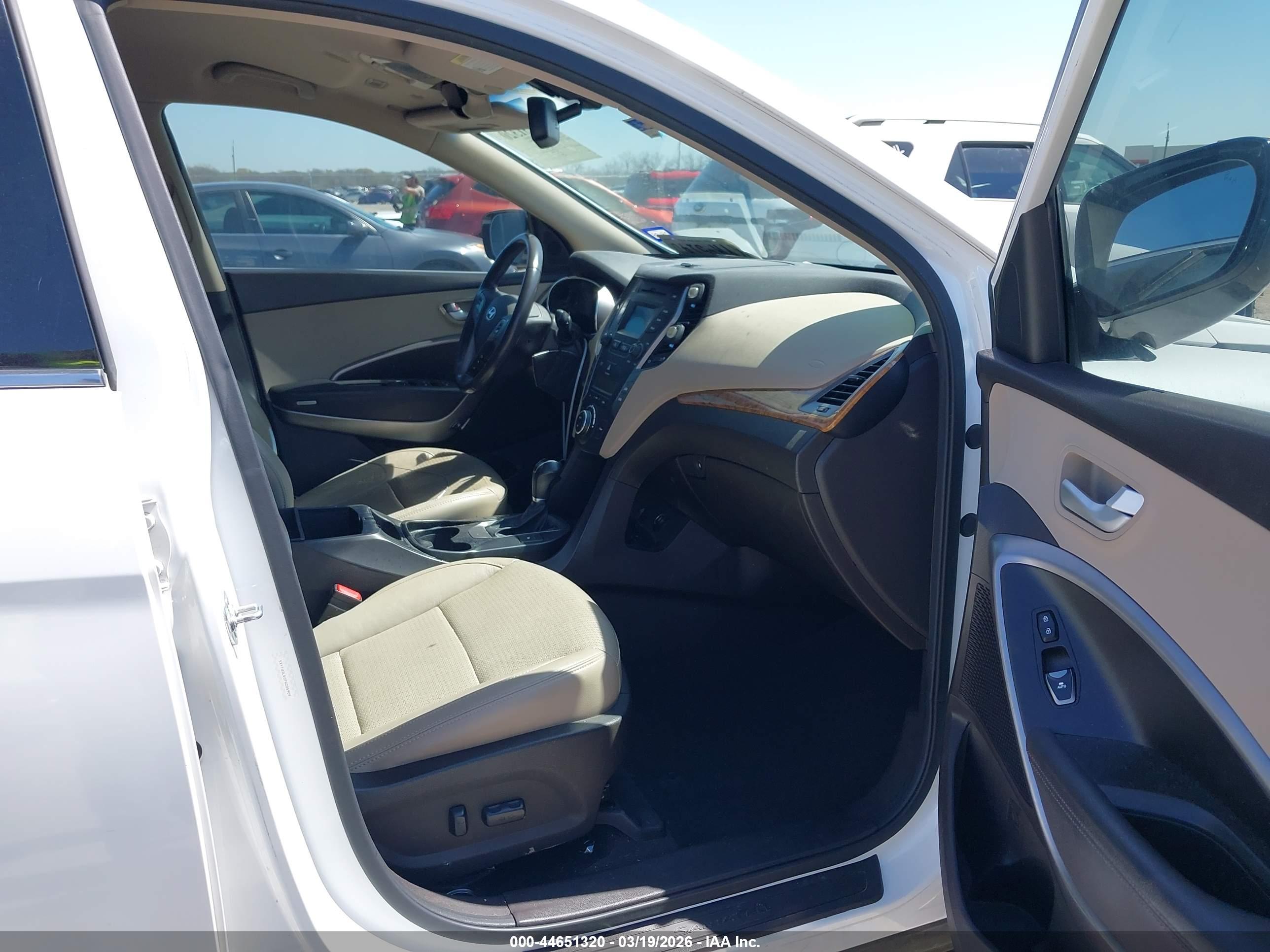 HYUNDAI SANTA image 5