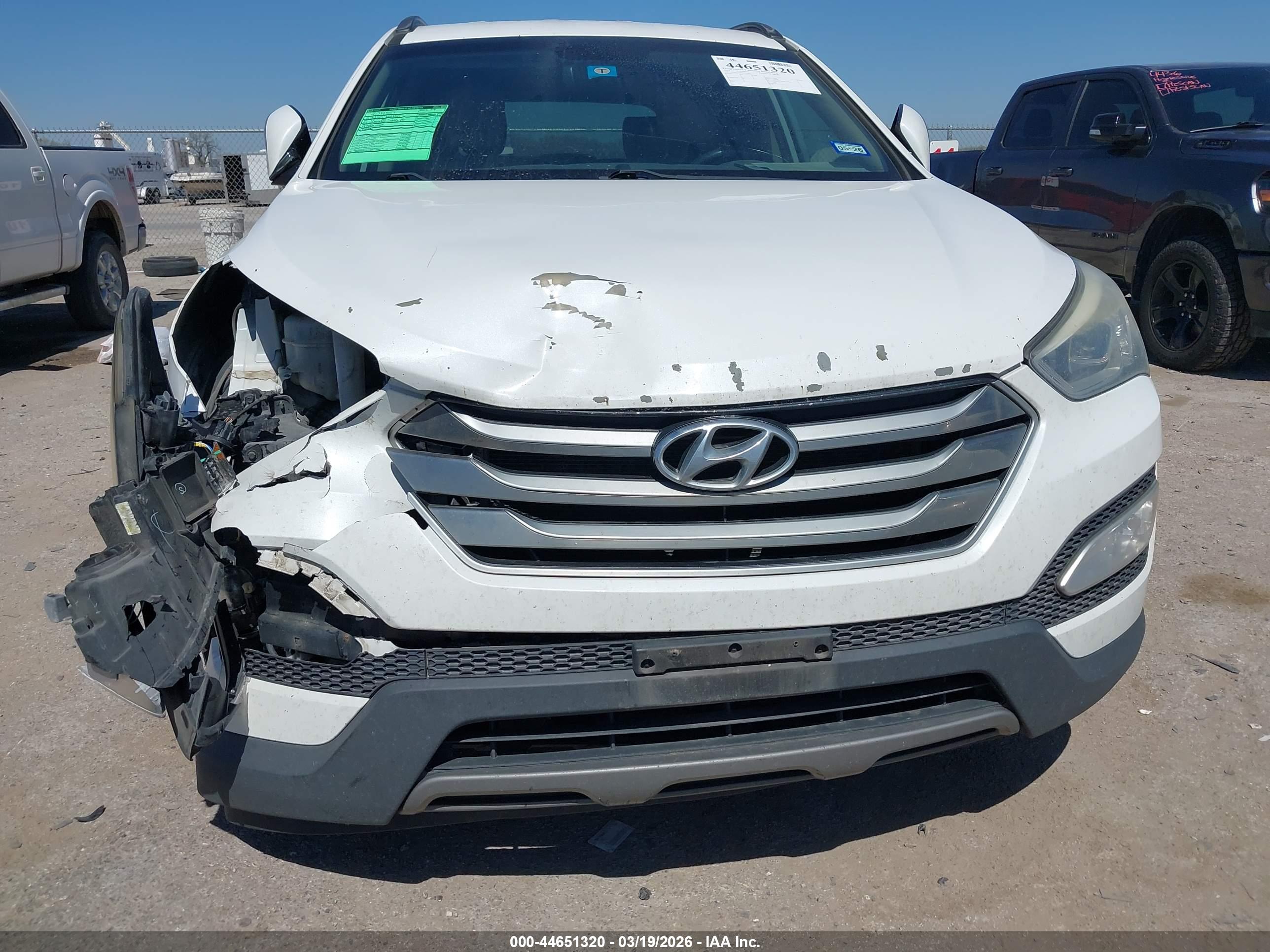 HYUNDAI SANTA image 6