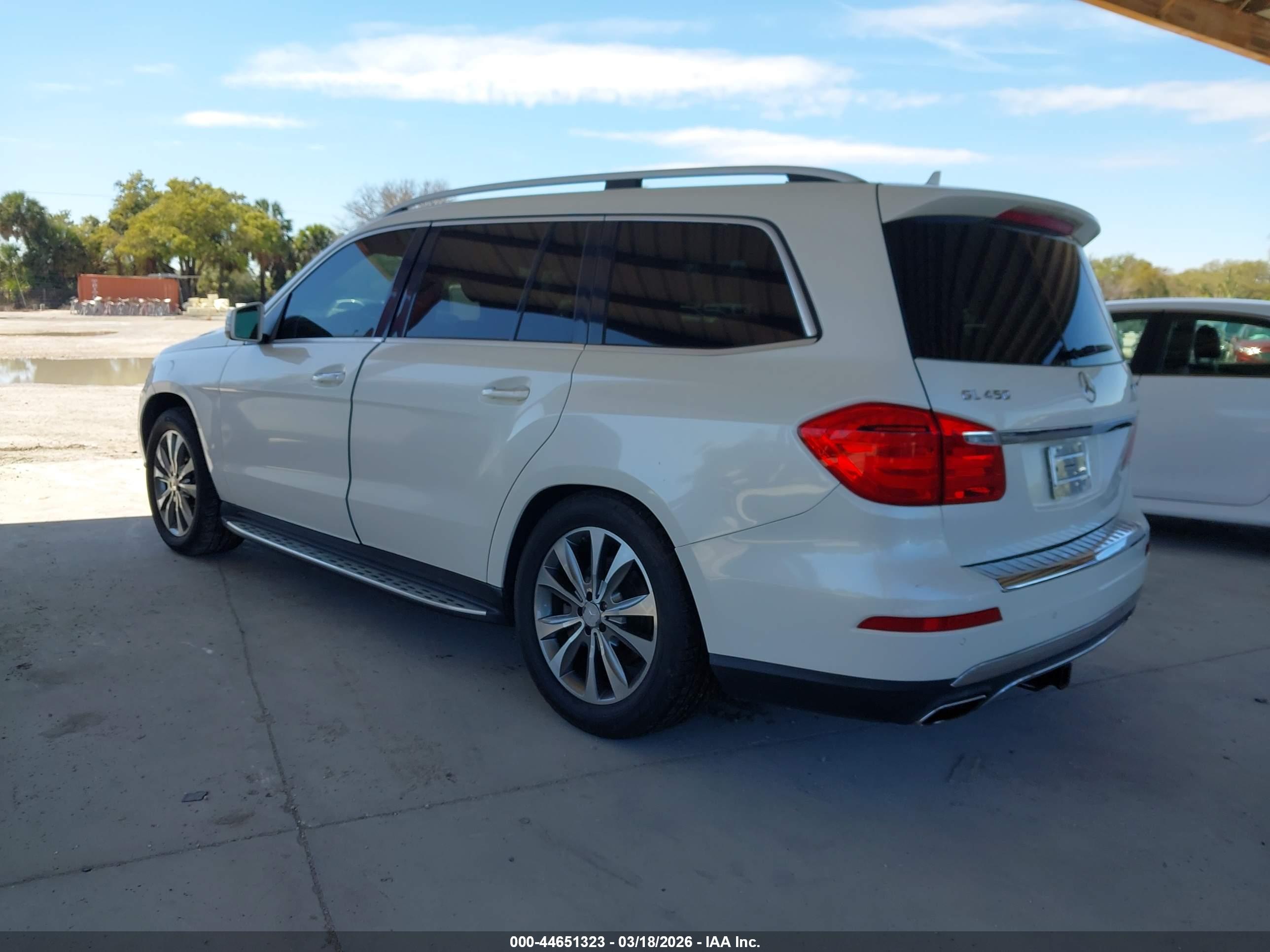 MERCEDES-BENZ GL image 3