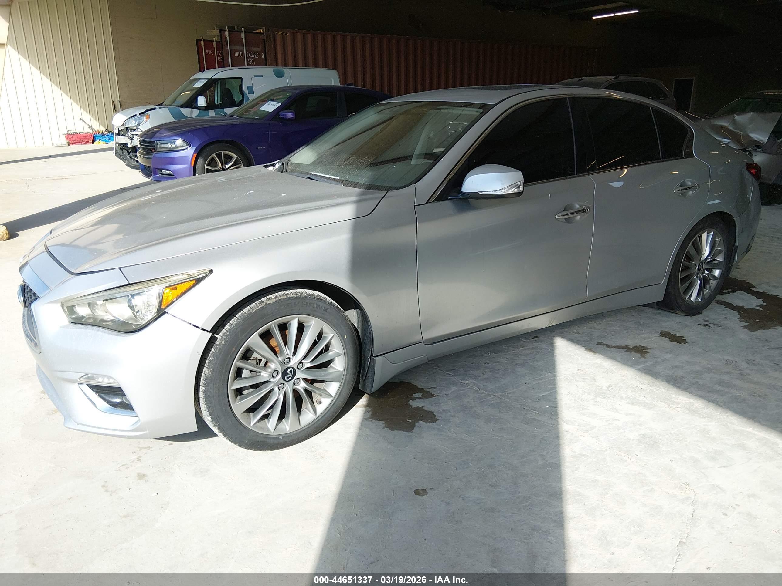 INFINITI Q50 image 2