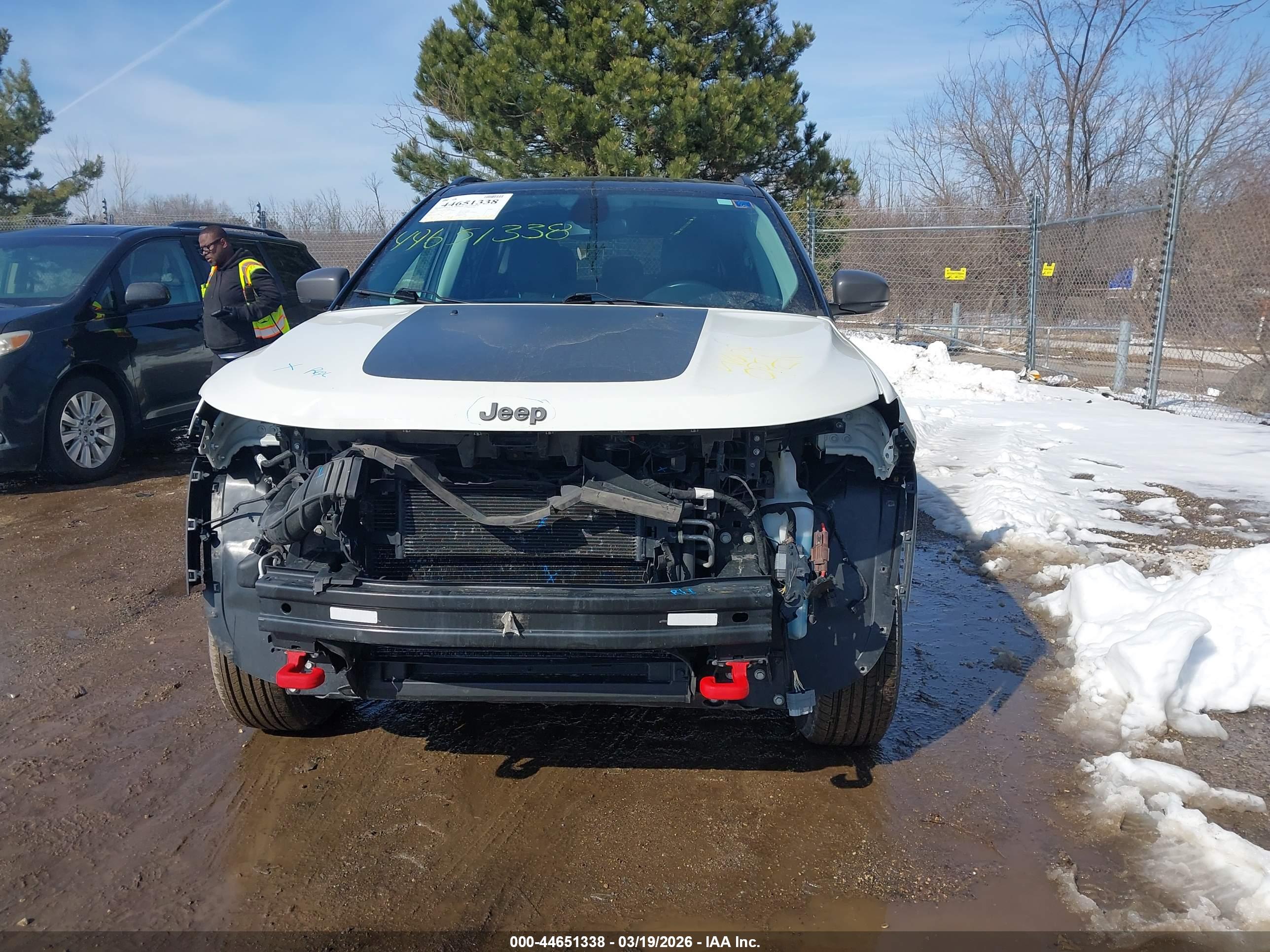 JEEP COMPASS image 6