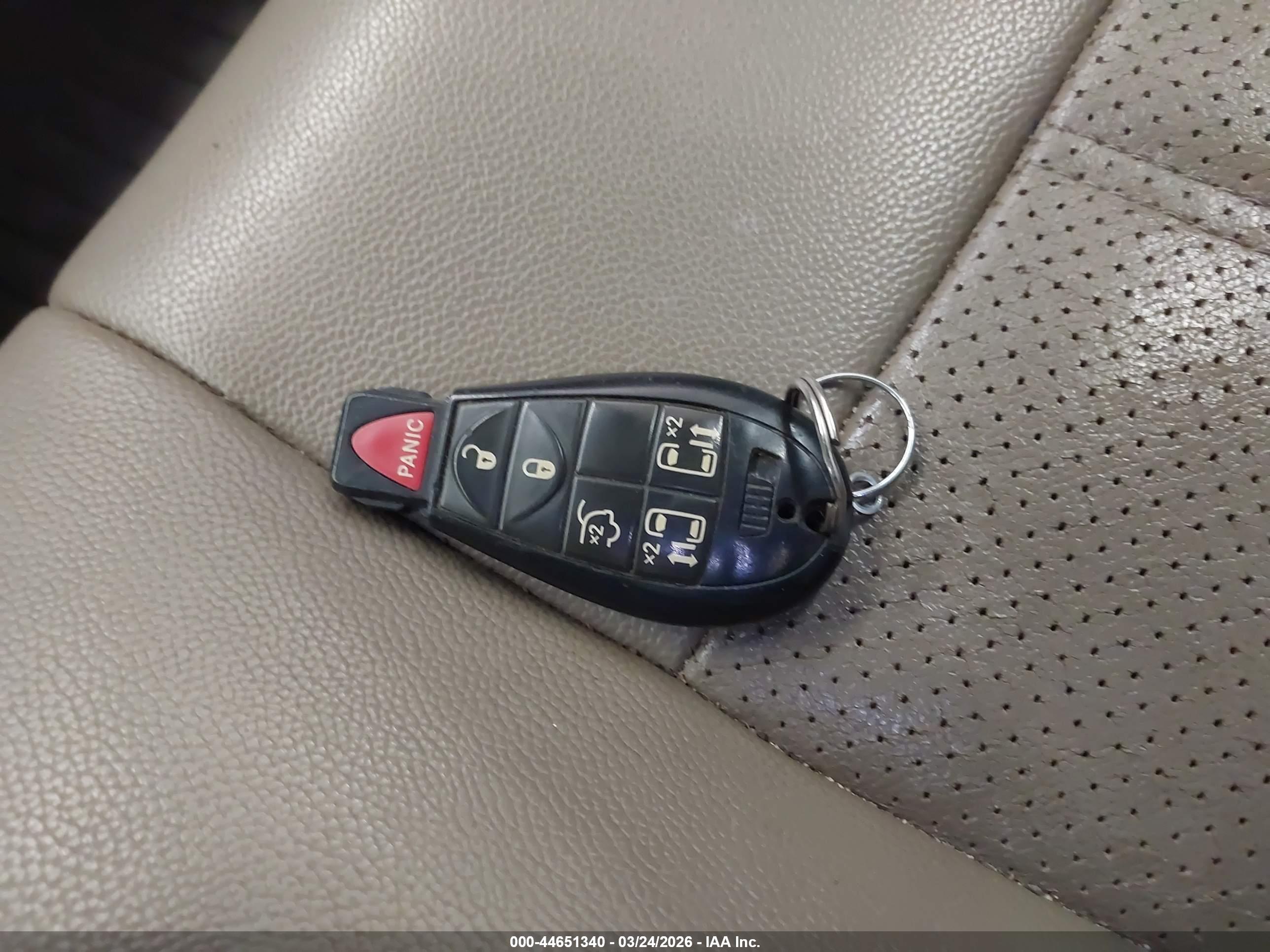 CHRYSLER TOWN image 11