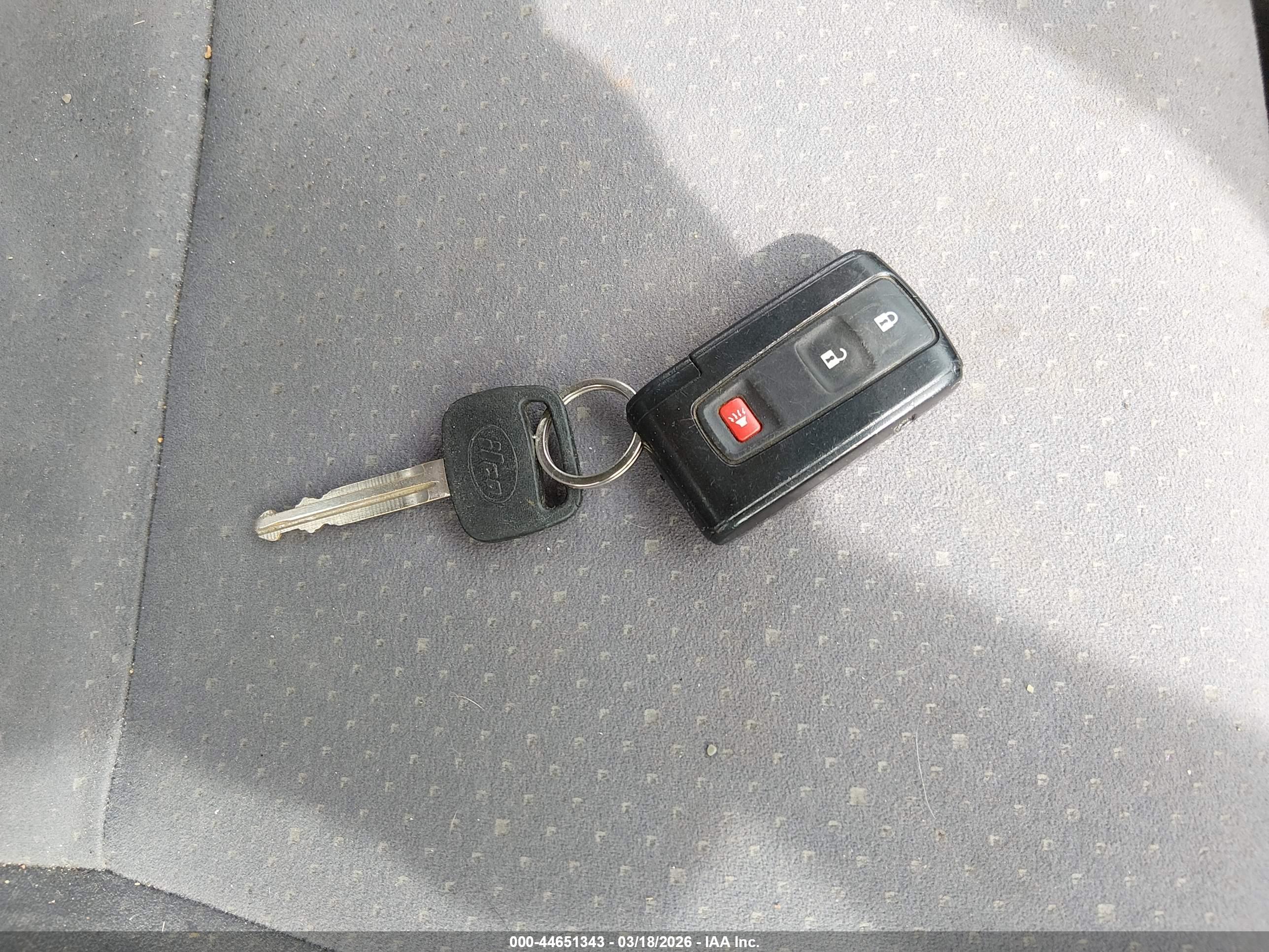 TOYOTA PRIUS image 11