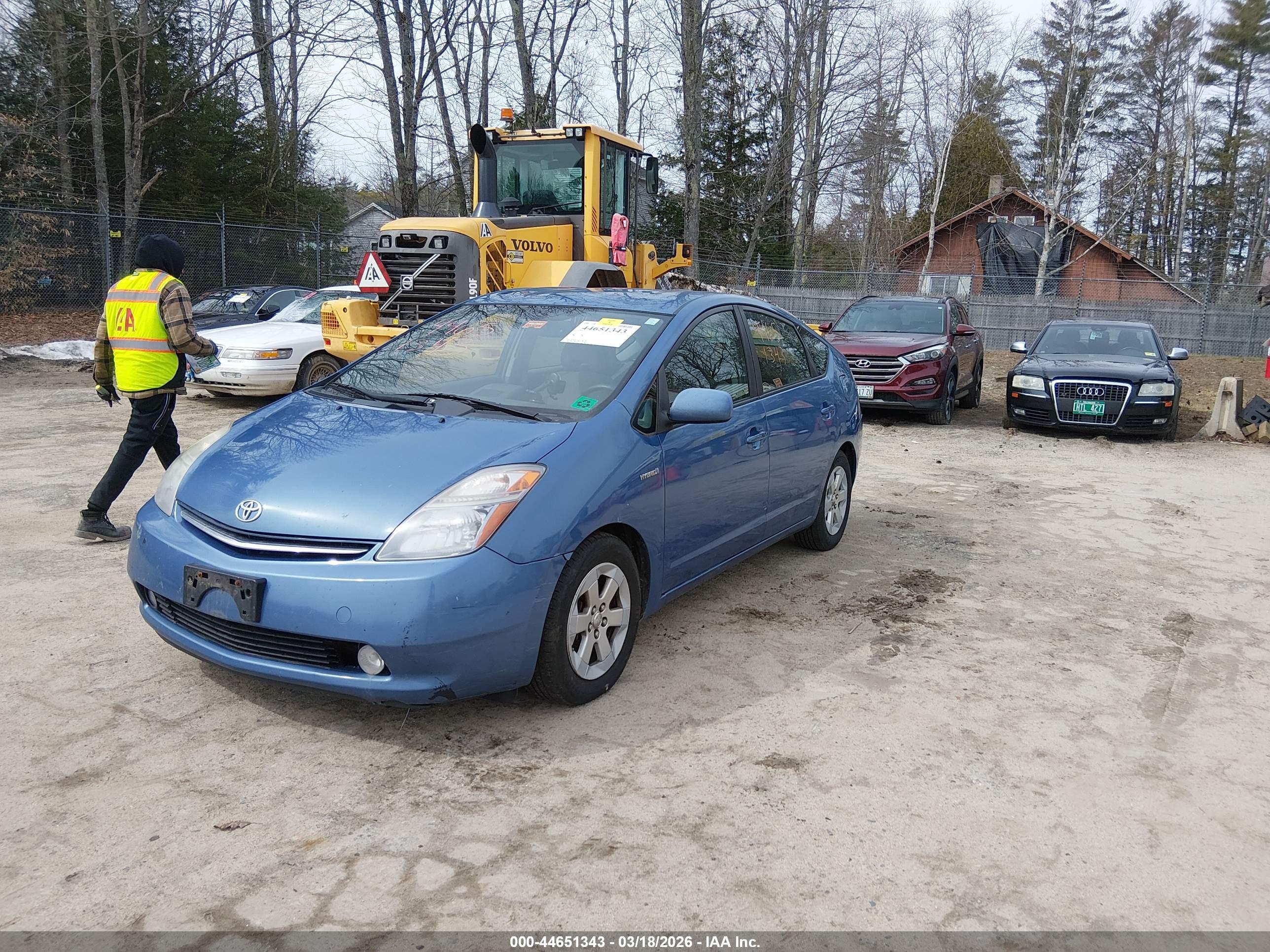TOYOTA PRIUS image 2
