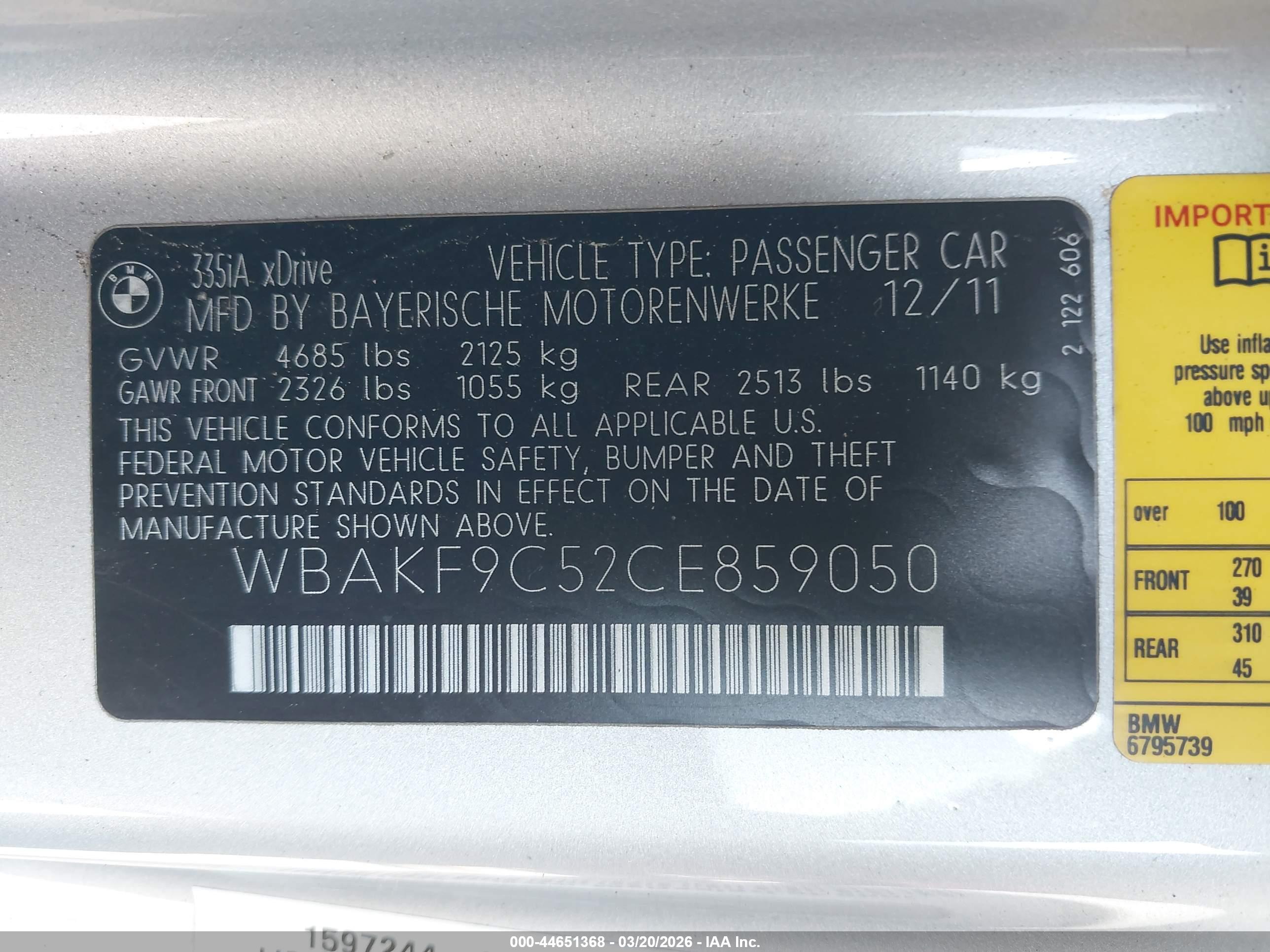 BMW 335I image 9
